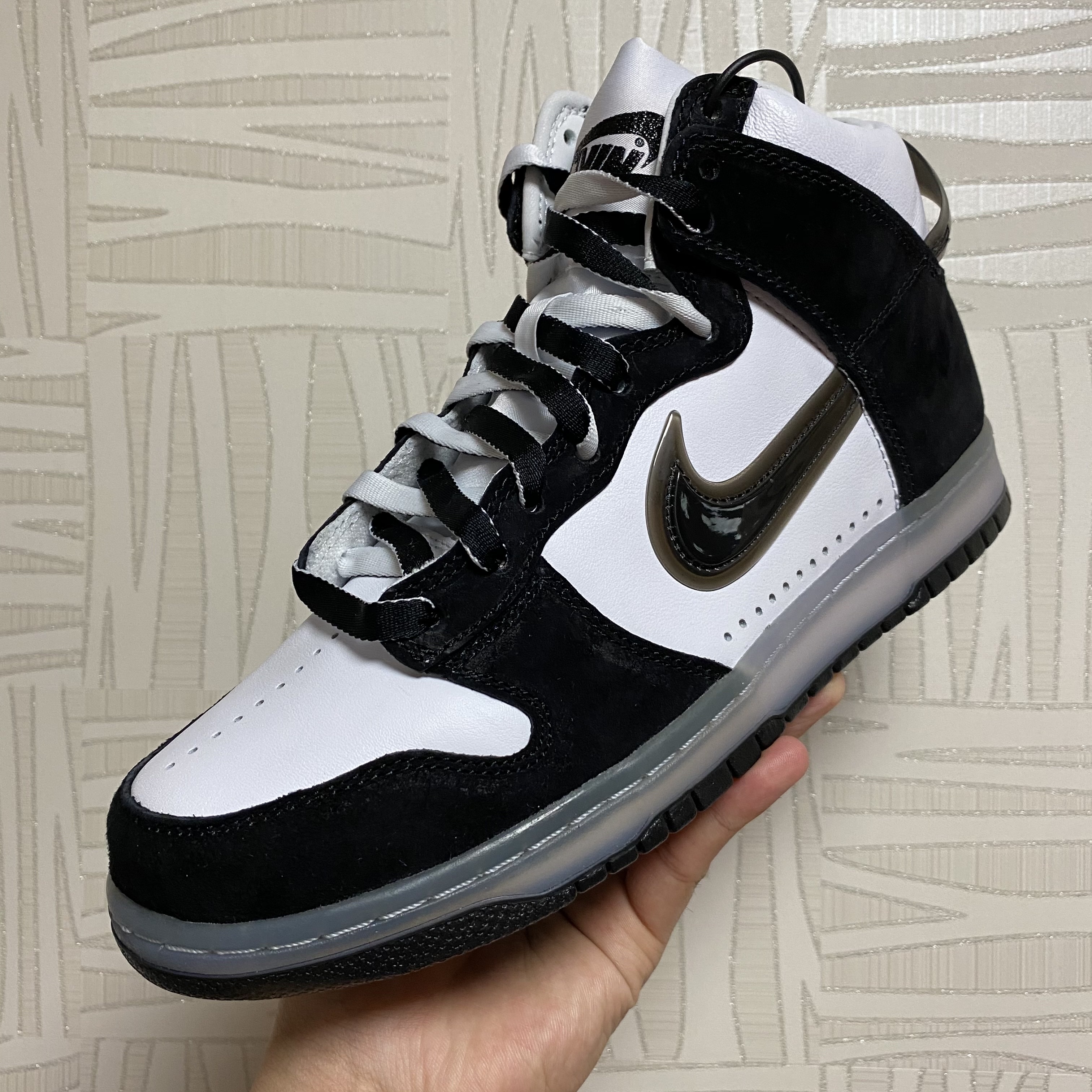 Nike x Slam Jam Dunk High SP Clear Black 착용 스타일 - 2