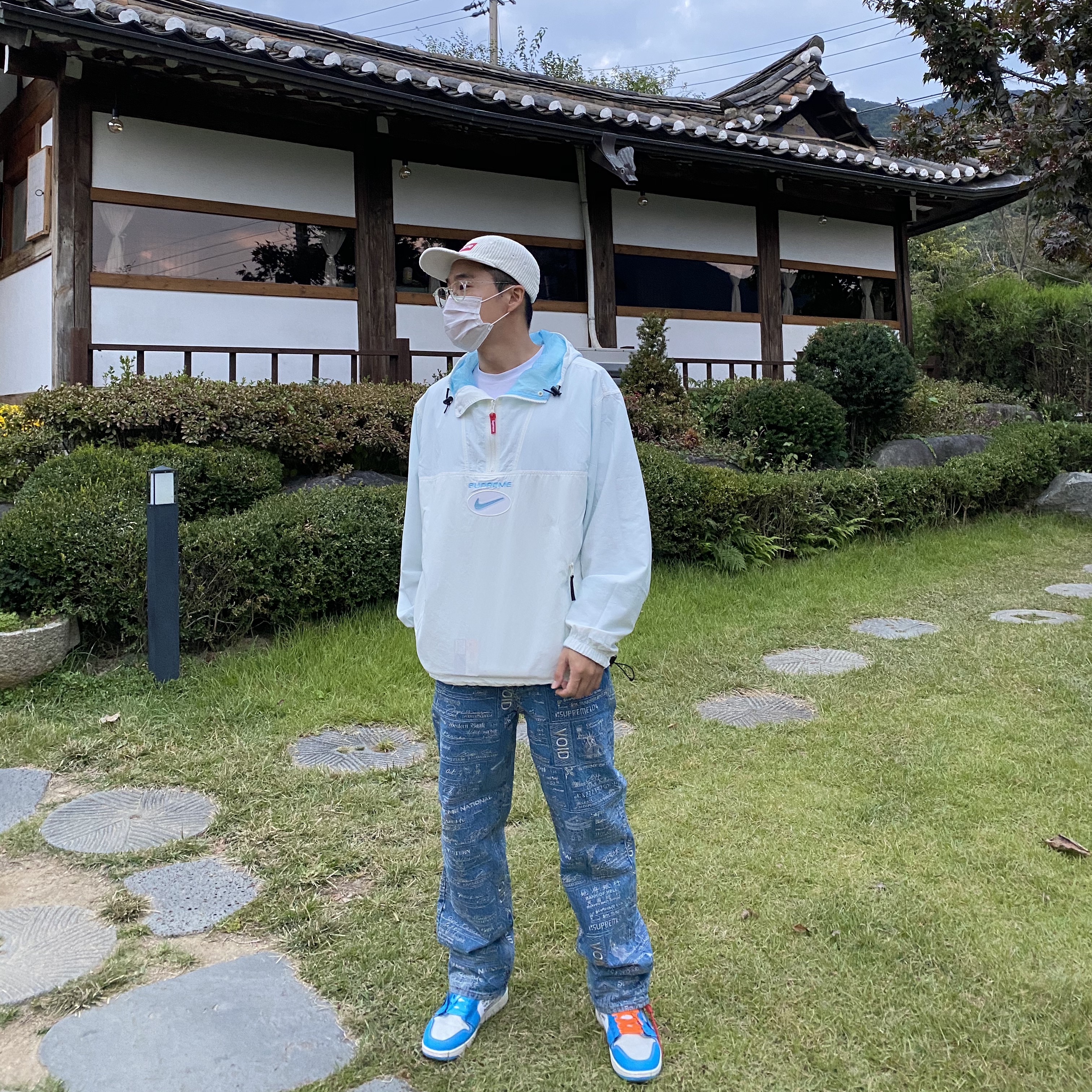 Jordan 1 x Off-White Retro High University Blue, Supreme x Nike Jewel Reversible Ripstop Anorak White - 20FW 착용 스타일