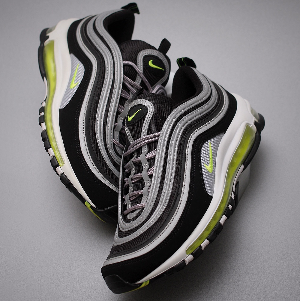 Nike Air Max 97 OG Black Volt Asia 착용 스타일 - 1