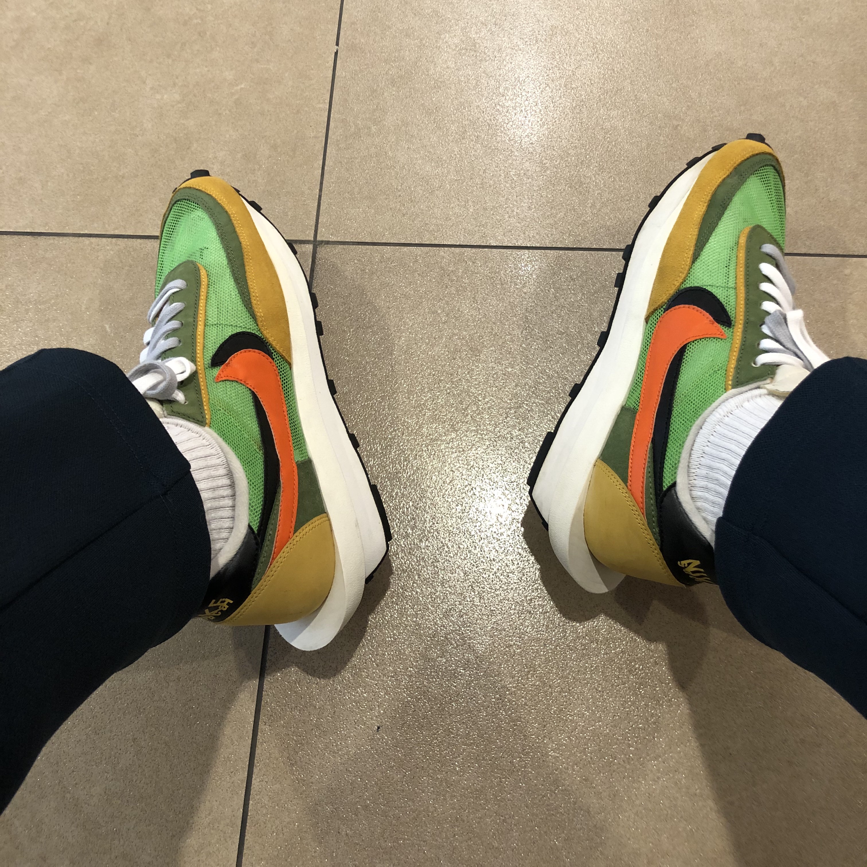 Nike x Sacai LDWaffle Green Multi 착용 스타일