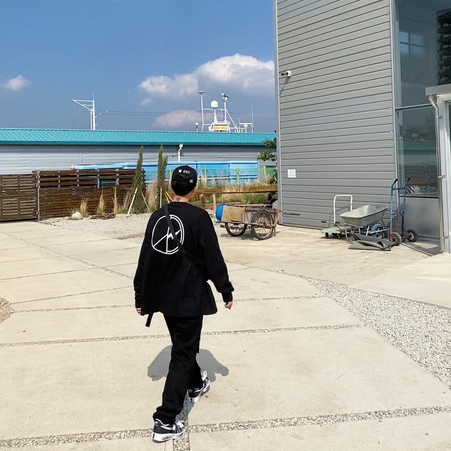Nike x Peaceminusone Air Force 1 Low Para-Noise 착용 스타일