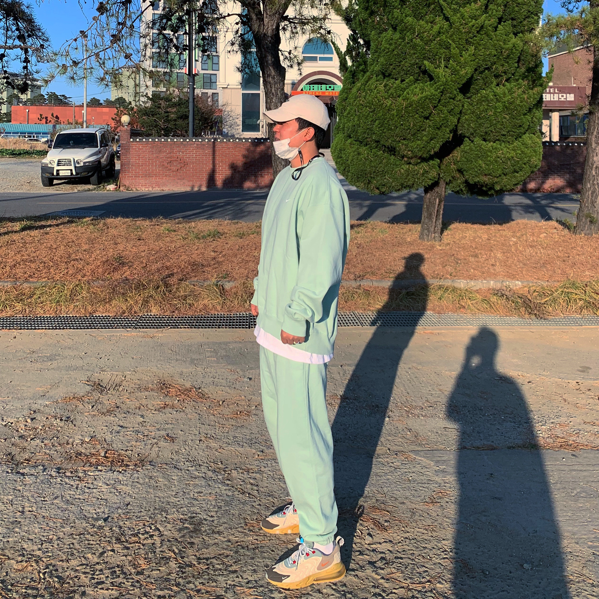 Nike x Travis Scott Air Max 270 React Cactus Trails 착용 스타일
