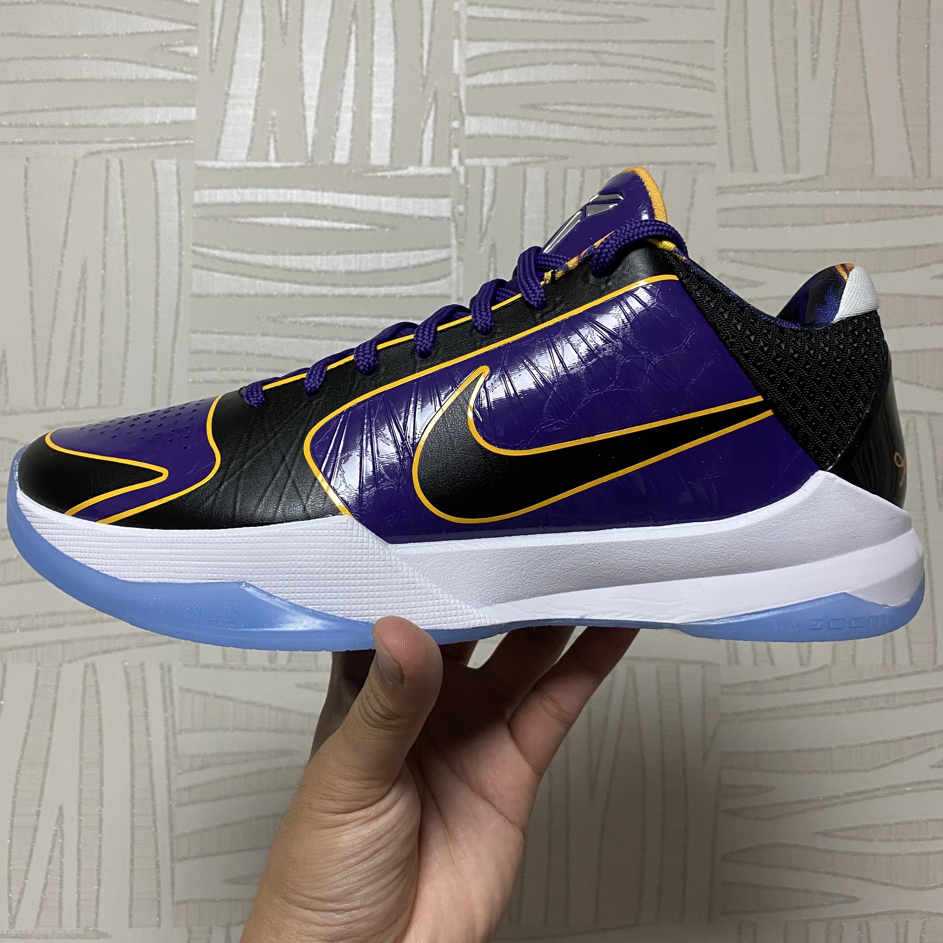 Nike Kobe 5 Protro 5X Champ 착용 스타일 - 1