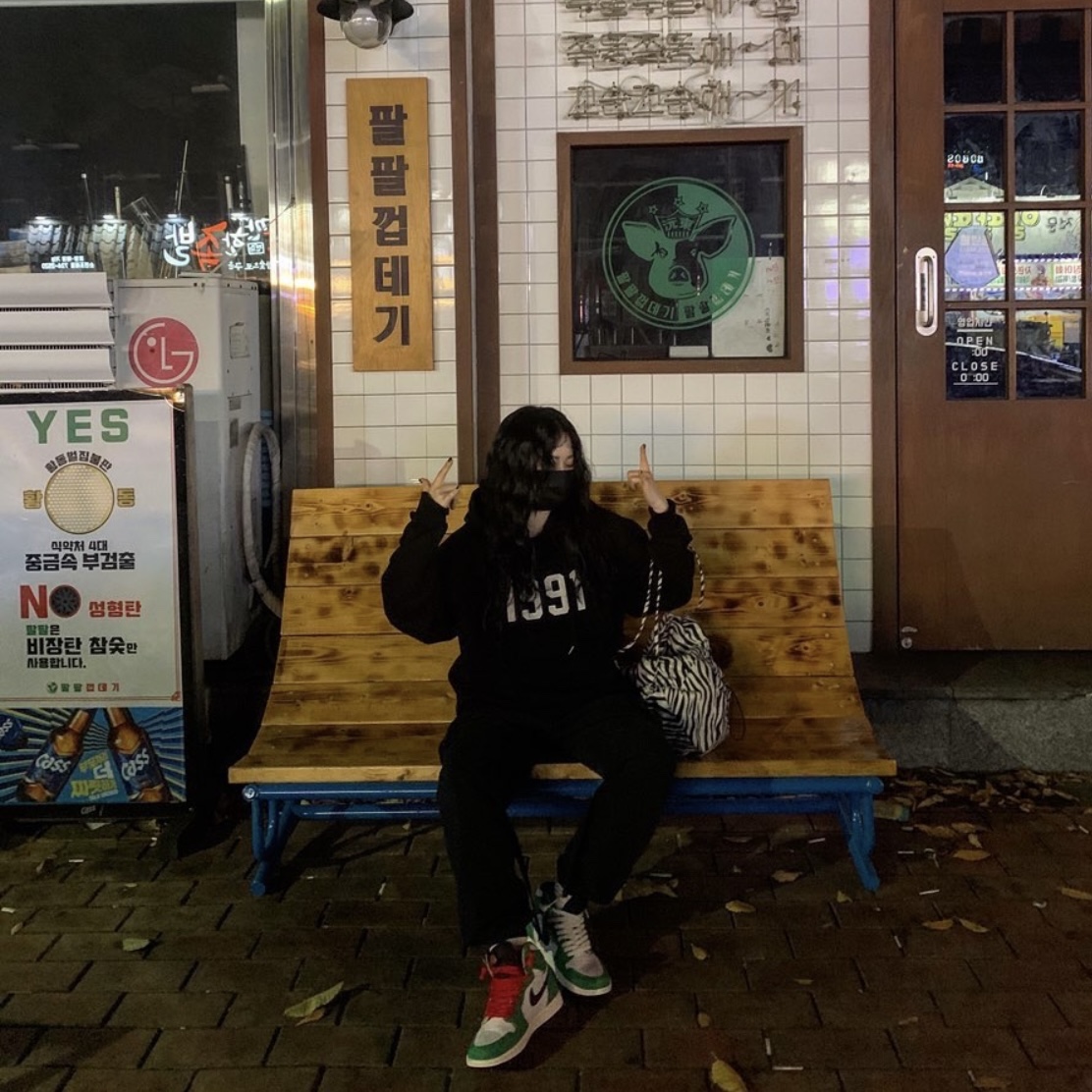 (W) Jordan 1 Retro High OG Lucky Green 착용 스타일 - 4