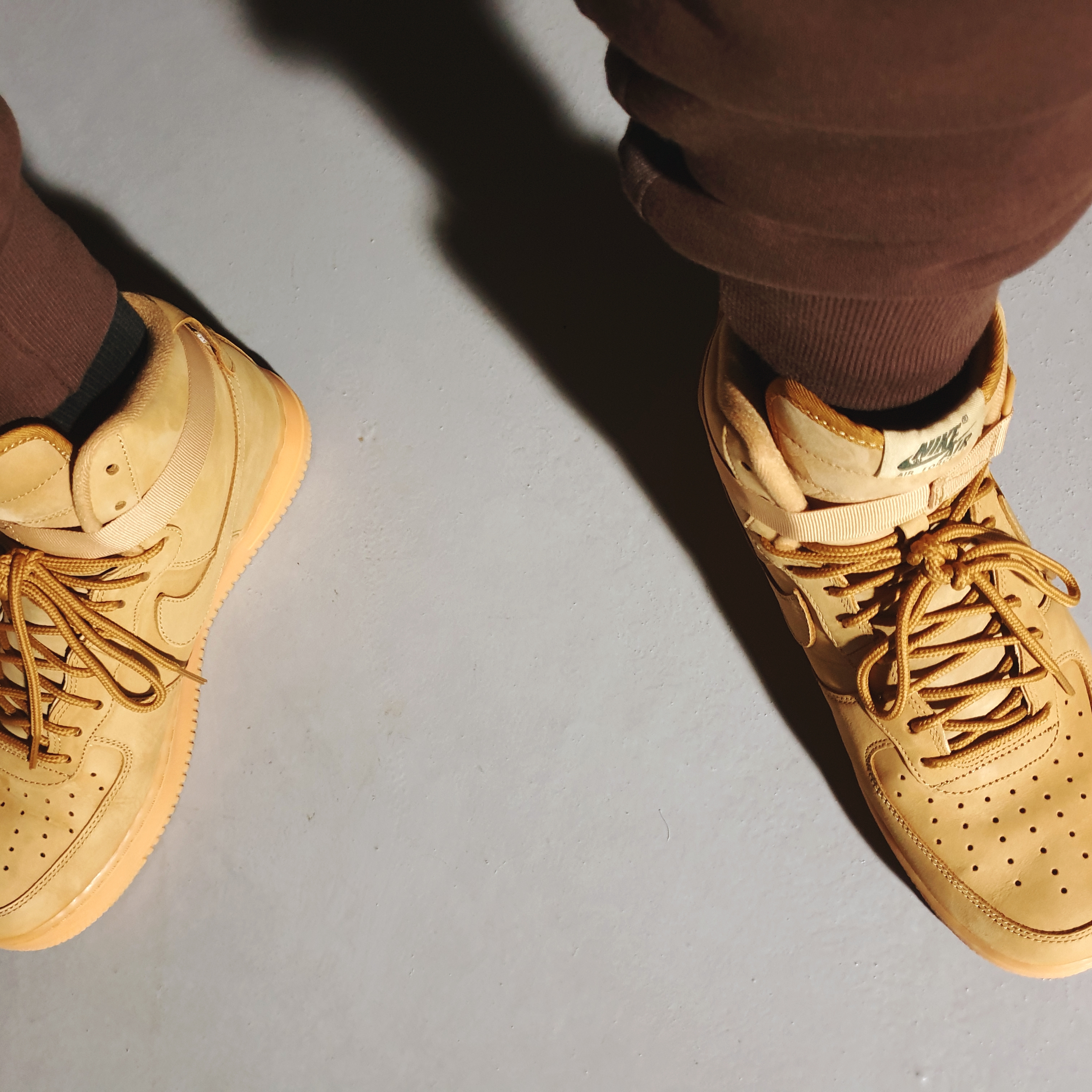 Nike Air Force 1 High '07 LV8 WB Flax 착용 스타일 - 4