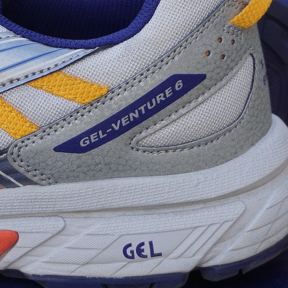Asics x IAB Studio Gel-Venture 6 착용 스타일 - 2