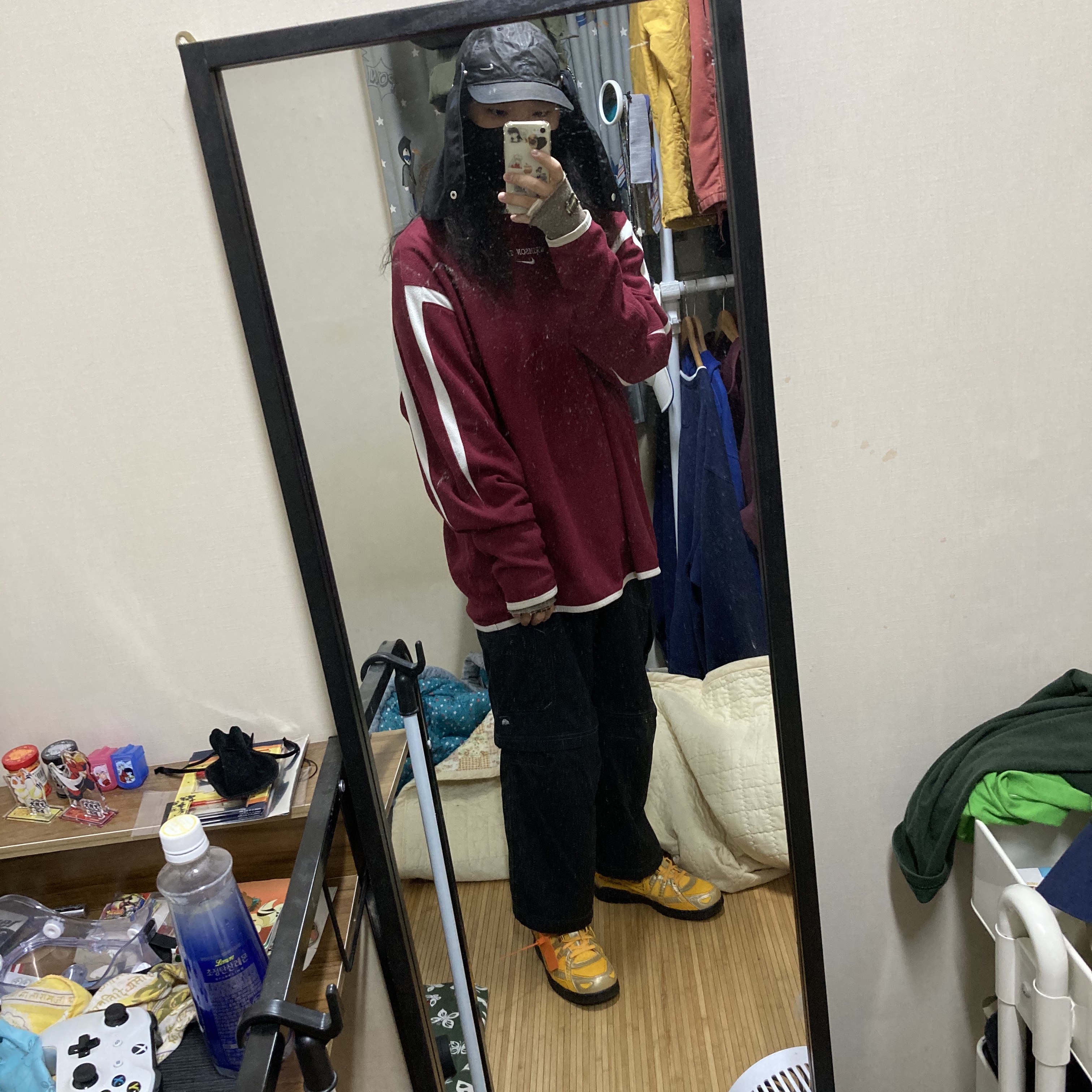 Nike x Off-White Air Rubber Dunk University Gold 착용 스타일