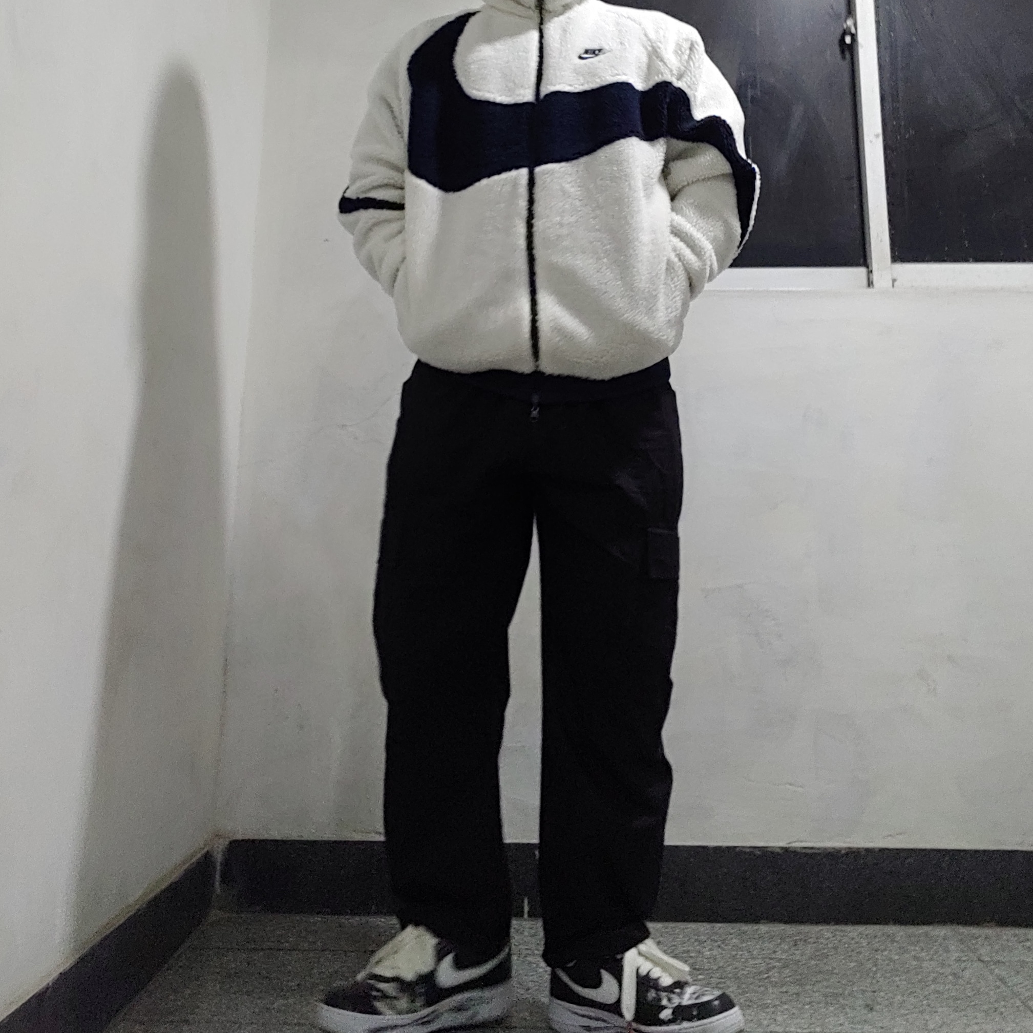 Nike x Peaceminusone Air Force 1 Low Para-Noise, Nike Big Swoosh Full Zip Jacket White Navy 착용 스타일