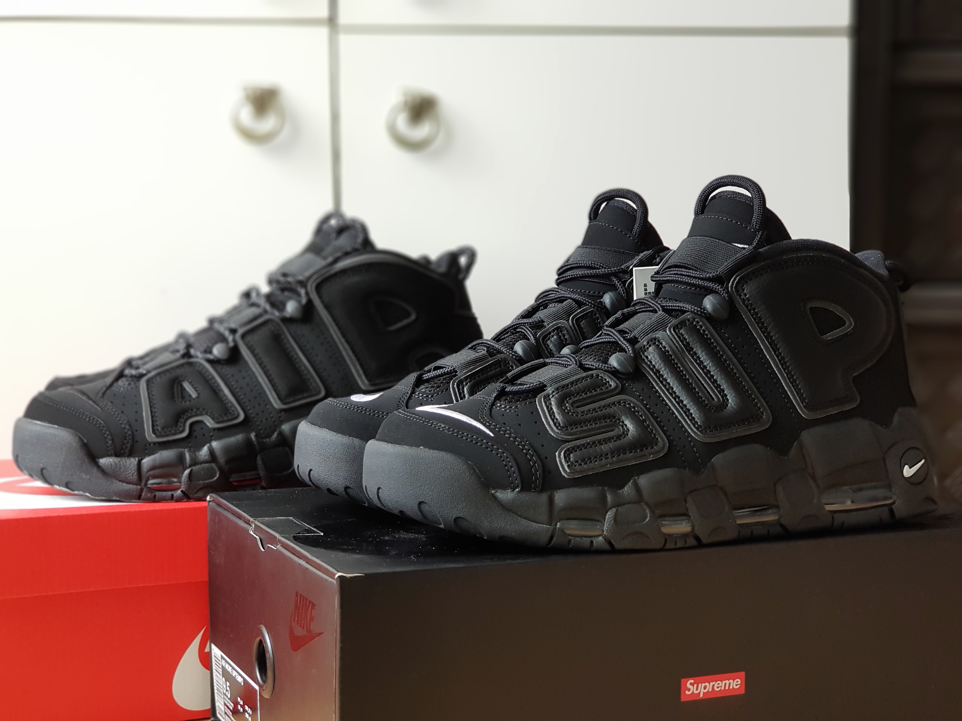 Nike x Supreme Air More Uptempo Suptempo Black, Nike Air More Uptempo Black Reflective 2017/2018 착용 스타일
