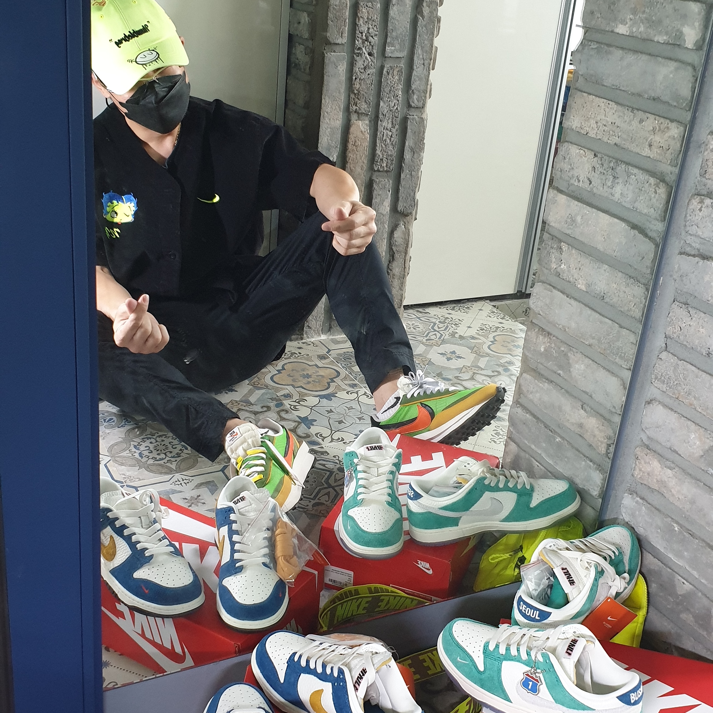 Nike x Sacai LDWaffle Green Multi 착용 스타일