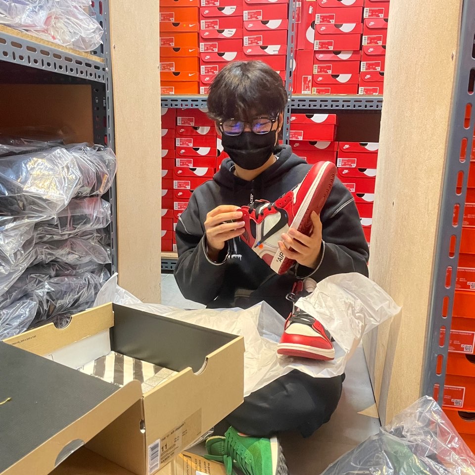 Jordan 1 x Off-White Retro High Chicago The Ten 착용 스타일