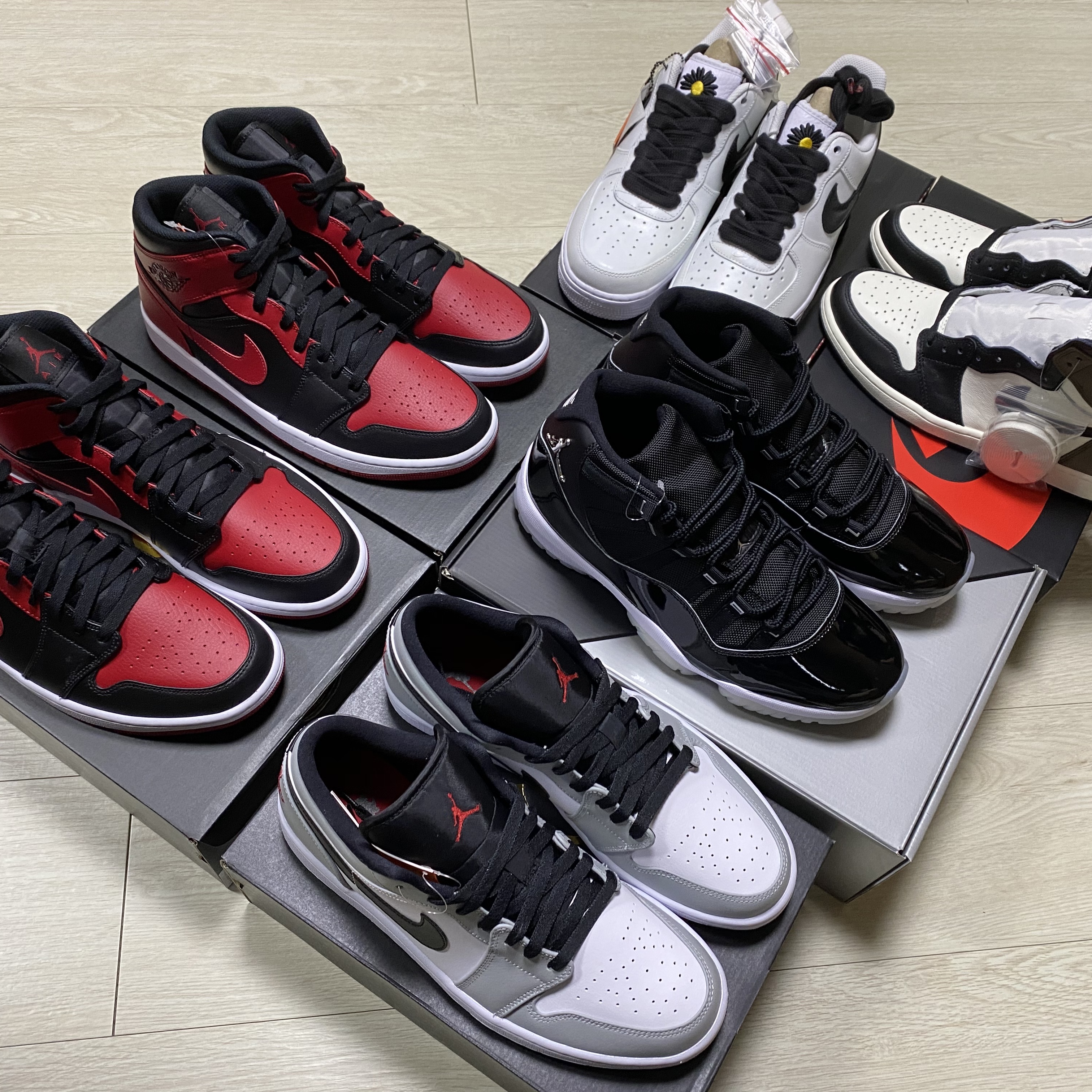 Jordan 1 Mid Bred Banned 2020, Jordan 1 Low Light Smoke Grey 착용 스타일