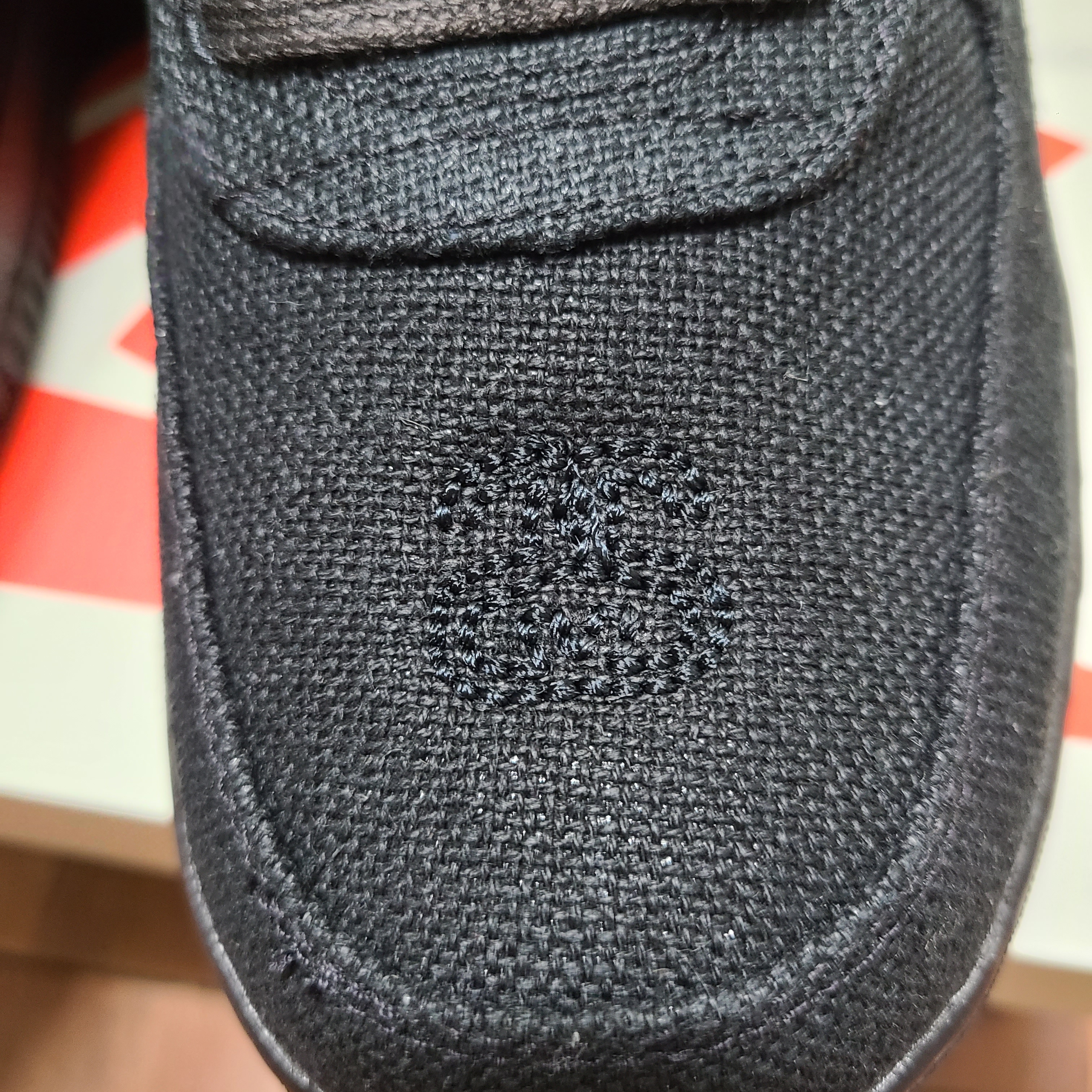Nike x Stussy Air Force 1 Low Triple Black 착용 스타일 - 3