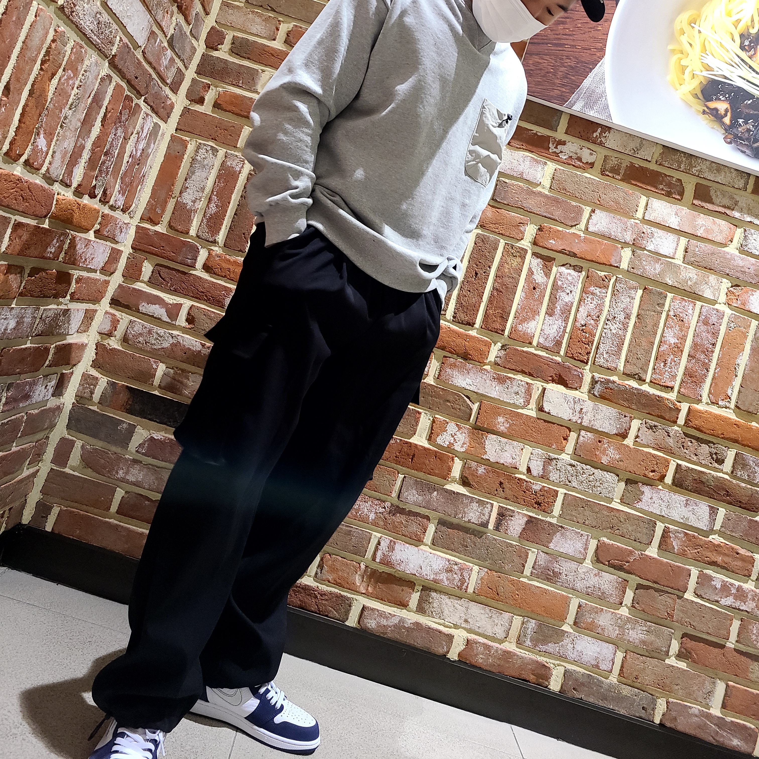 Jordan 1 Retro High OG CO.JP Midnight Navy, (W) Jordan 1 Zoom Air CMFT SE Sisterhood 착용 스타일 - 1