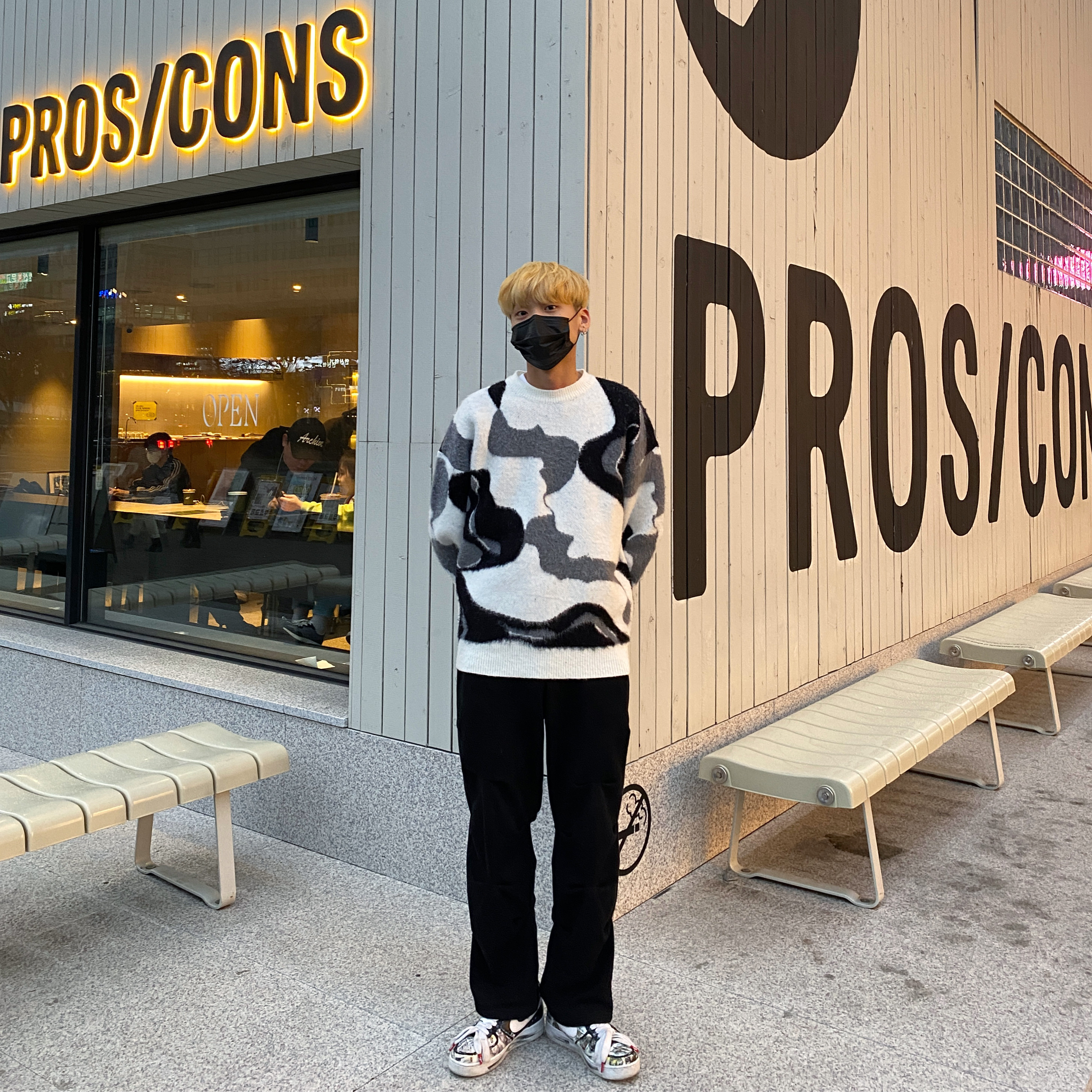 Nike x Peaceminusone Air Force 1 Low Para-Noise 착용 스타일