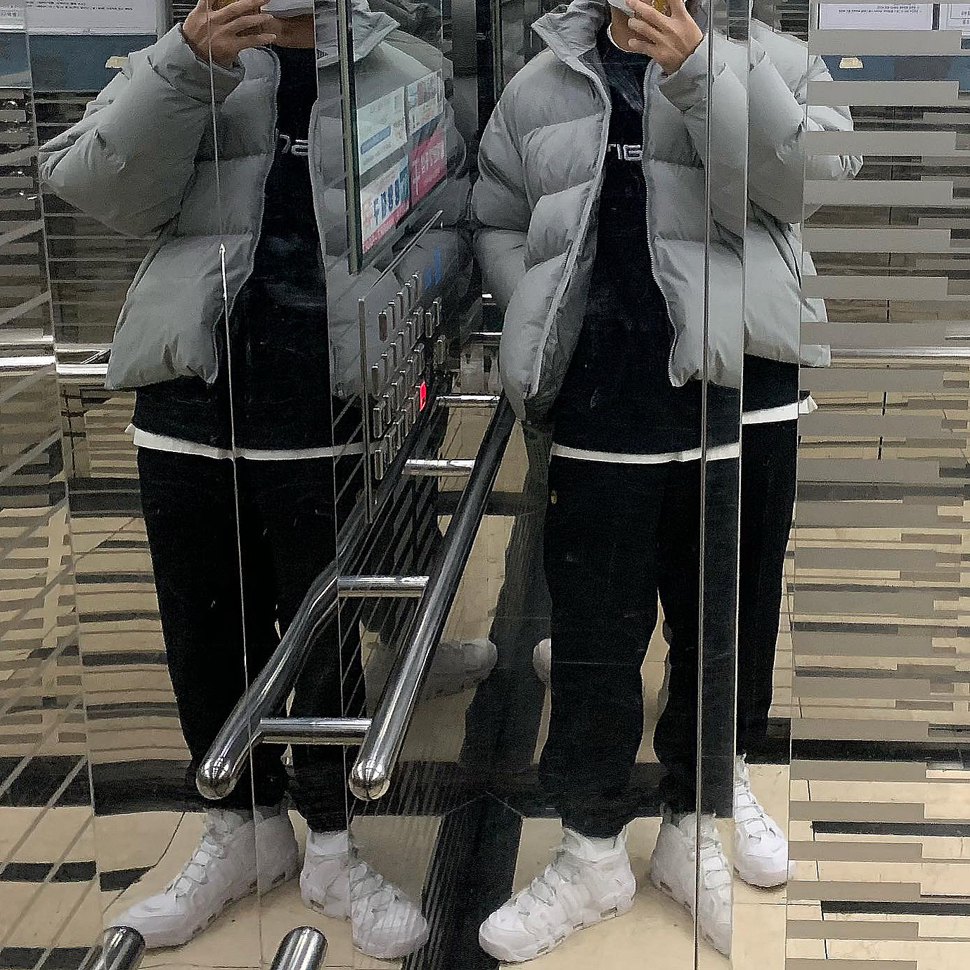 Nike Air More Uptempo Triple White 착용 스타일