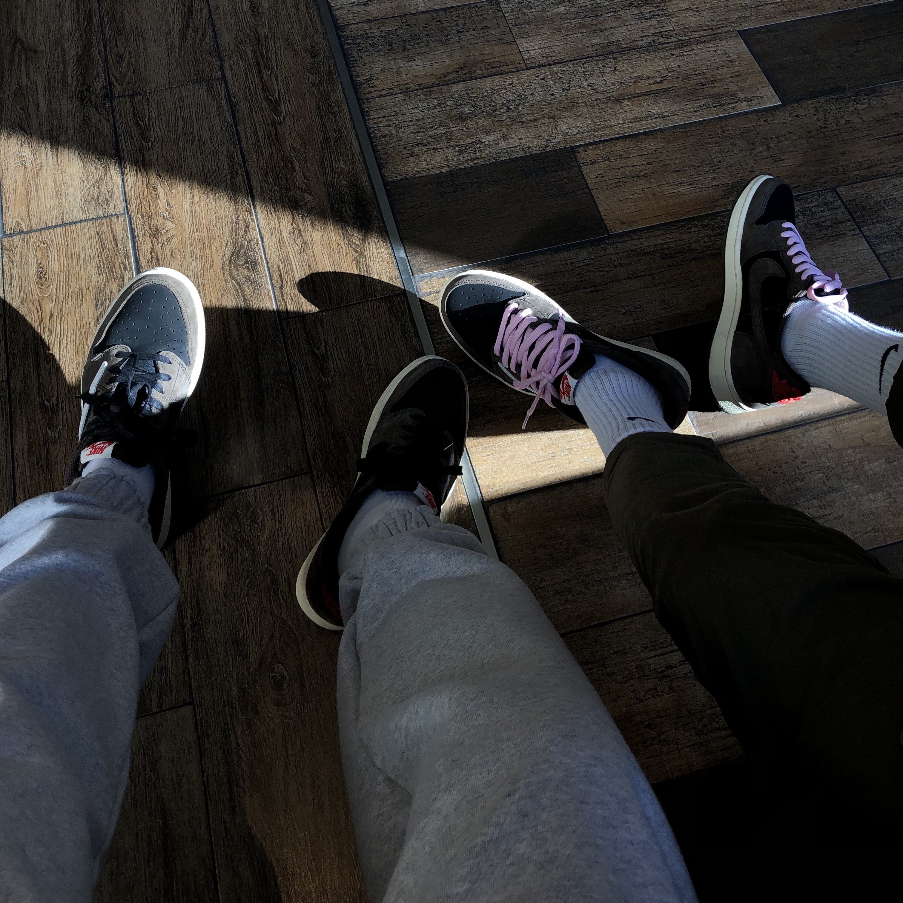 Jordan 1 x Travis Scott Retro Low OG SP Mocha 착용 스타일