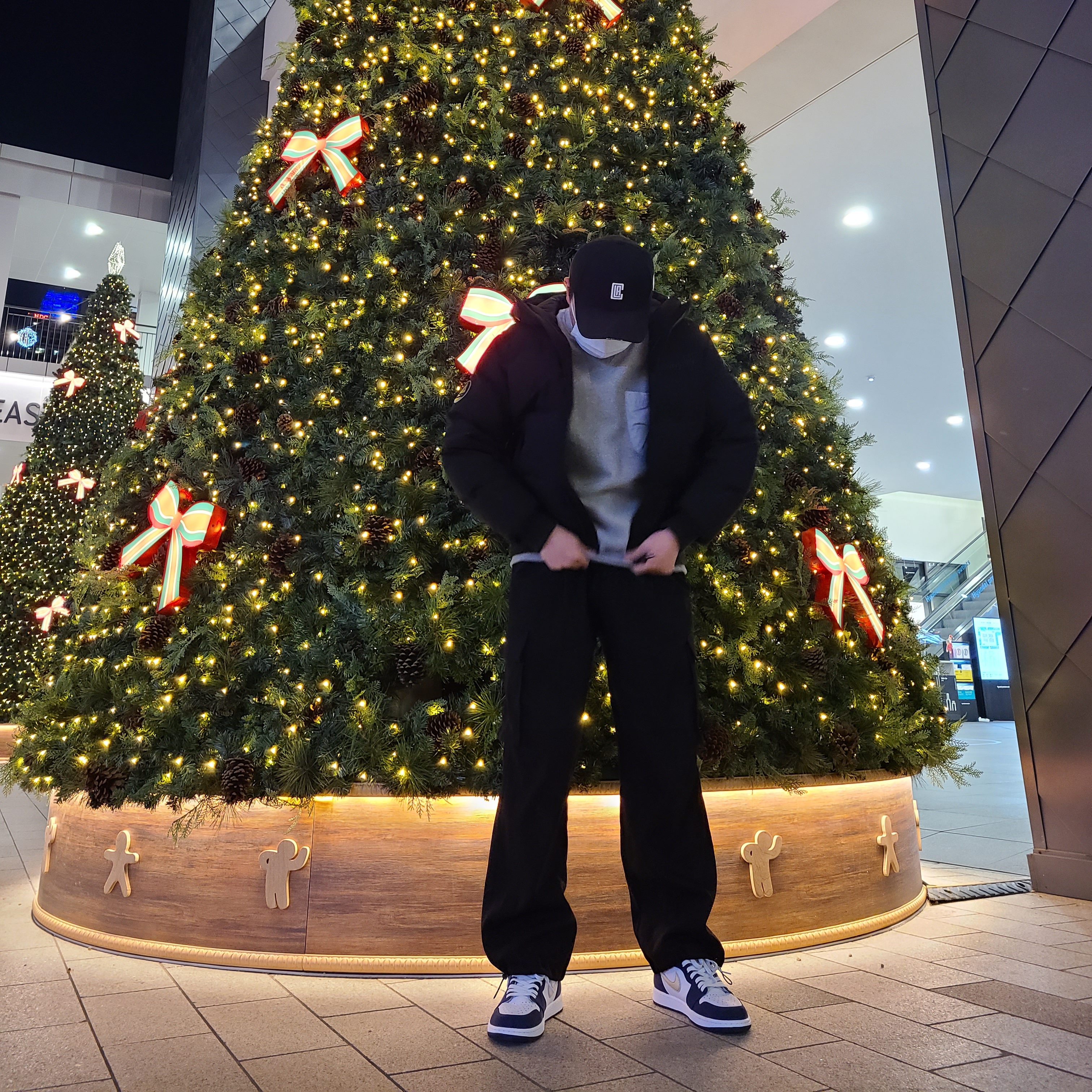 Jordan 1 Retro High OG CO.JP Midnight Navy, (W) Jordan 1 Zoom Air CMFT SE Sisterhood 착용 스타일 - 2