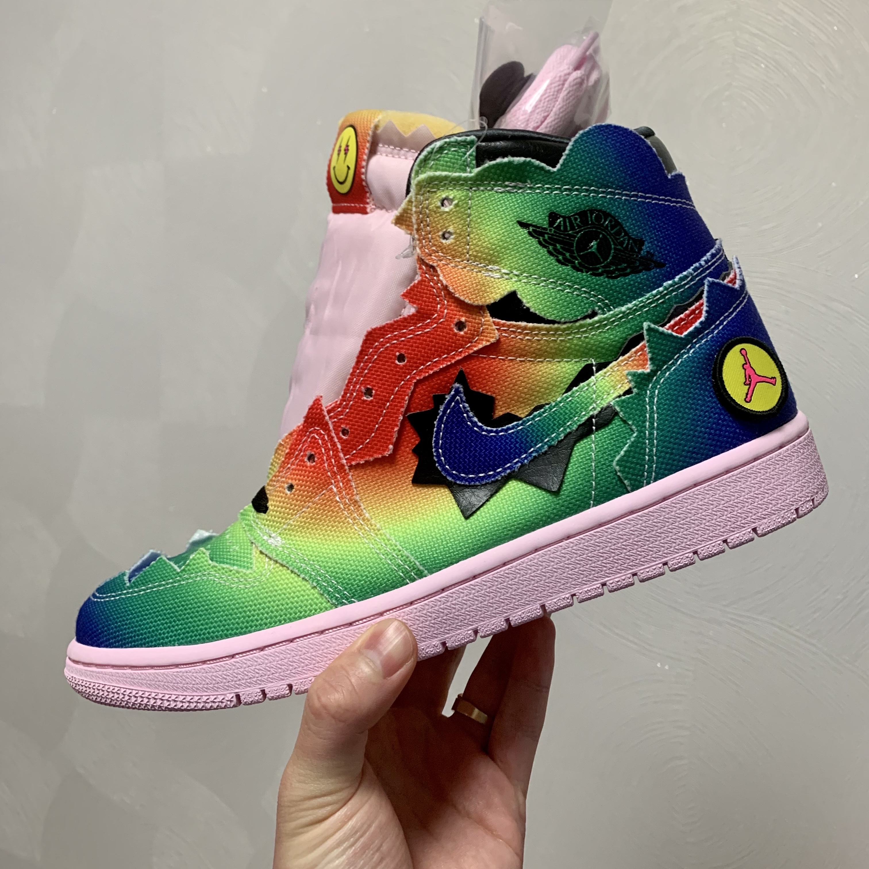 Jordan 1 x J Balvin Retro High OG 착용 스타일 - 1