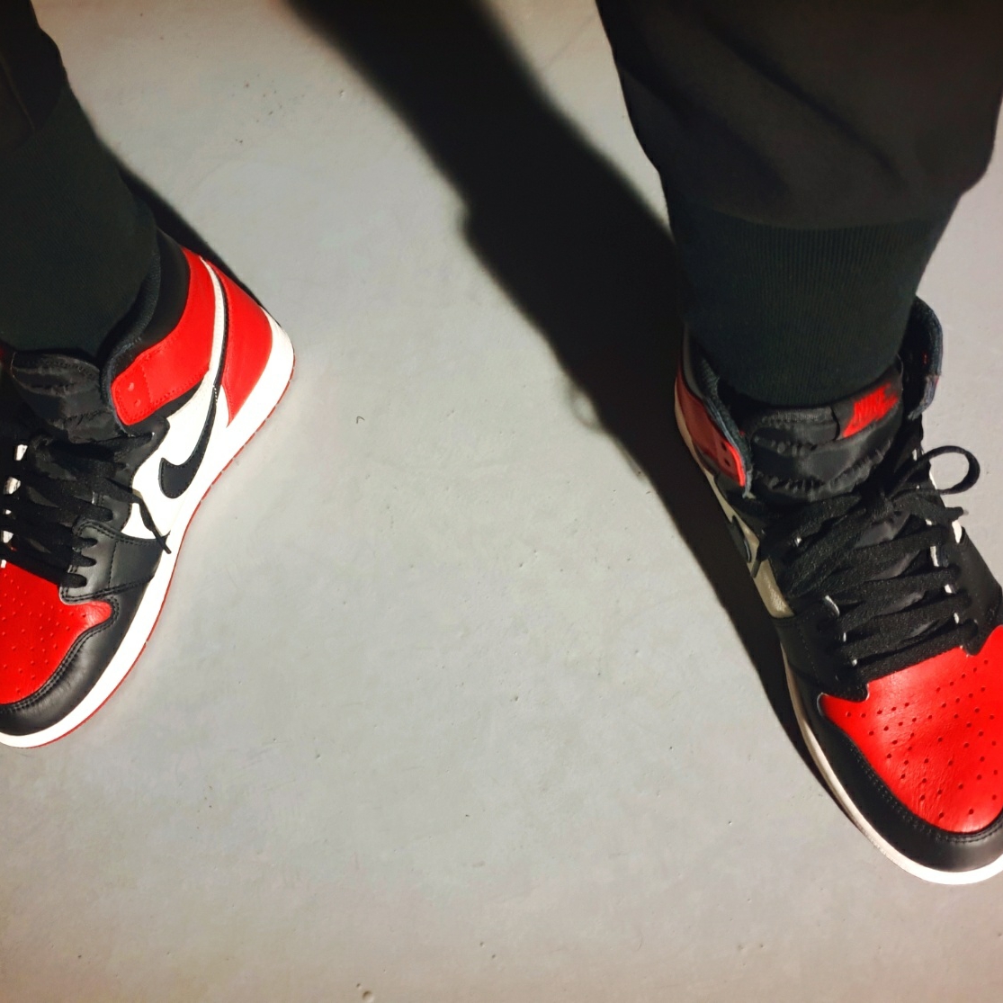 Jordan 1 Retro High OG Bred Toe 착용 스타일 - 2