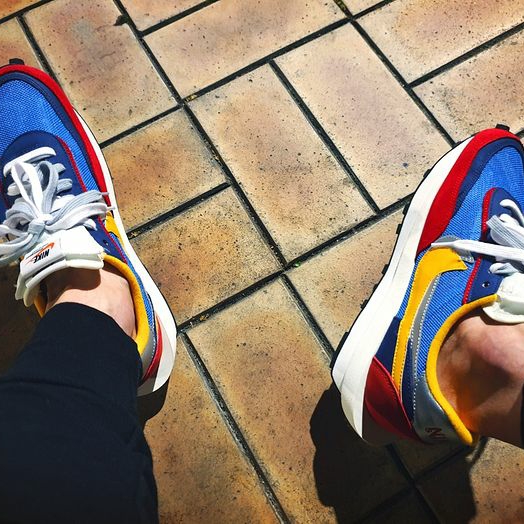 Nike x Sacai LDWaffle Blue Multi 착용 스타일 - 5