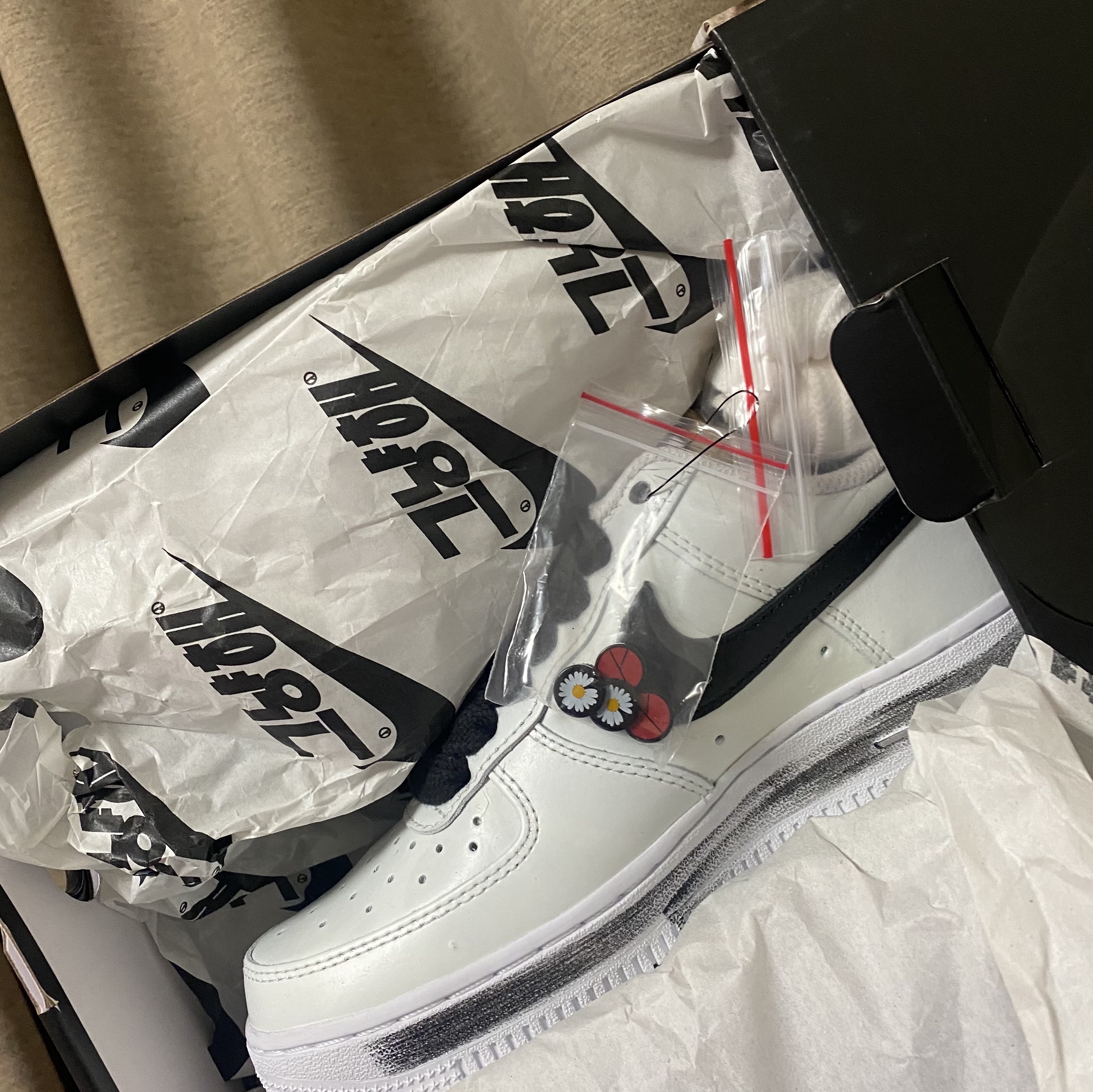 Nike x Peaceminusone Air Force 1 Low Para-Noise 2.0 착용 스타일 - 2