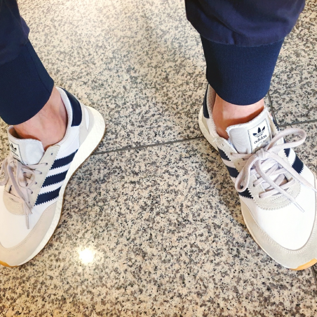 Adidas Iniki Runner Pride of the 70s USA (I-5923 Version) 착용 스타일 - 4