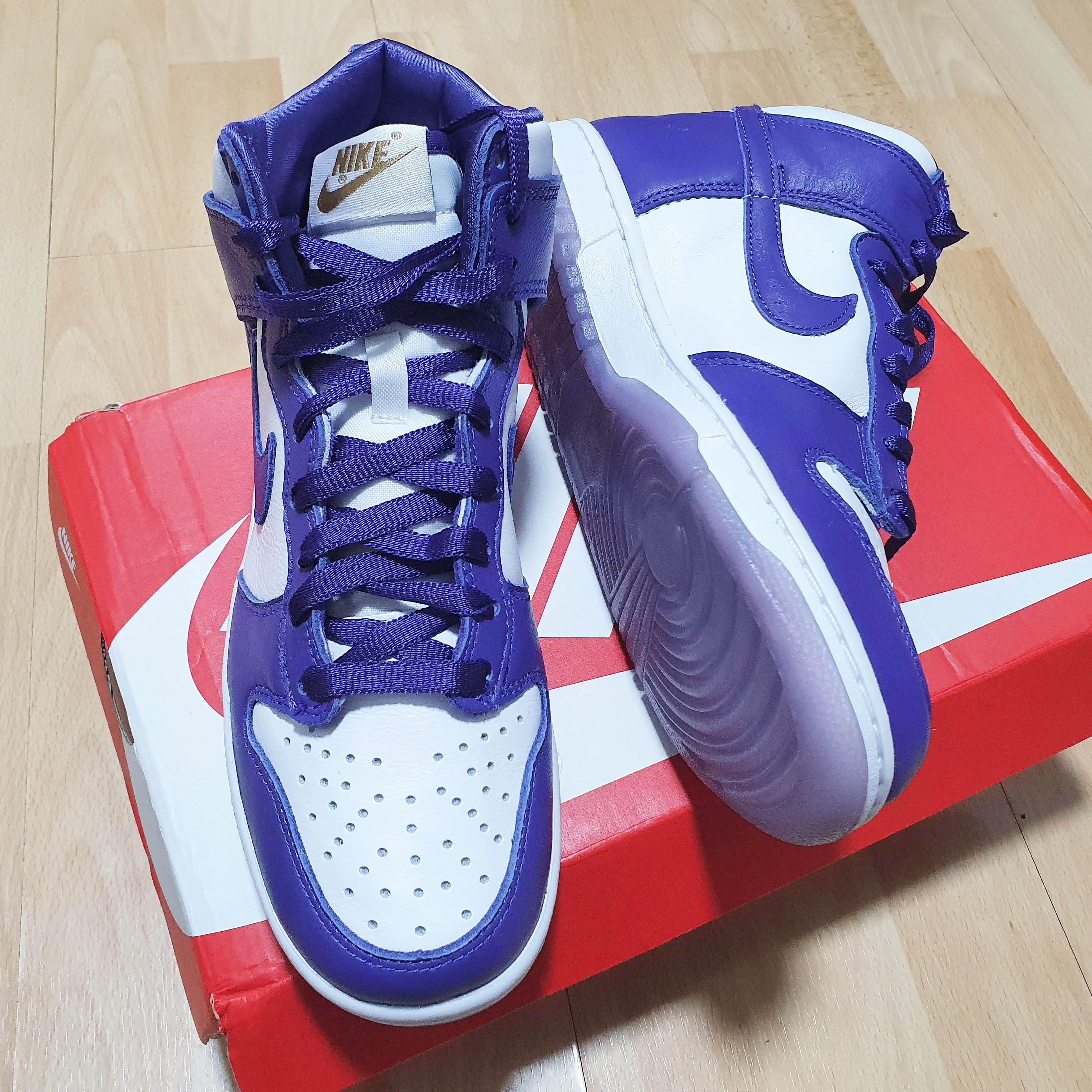 (W) Nike Dunk High SP Varsity Purple 착용 스타일