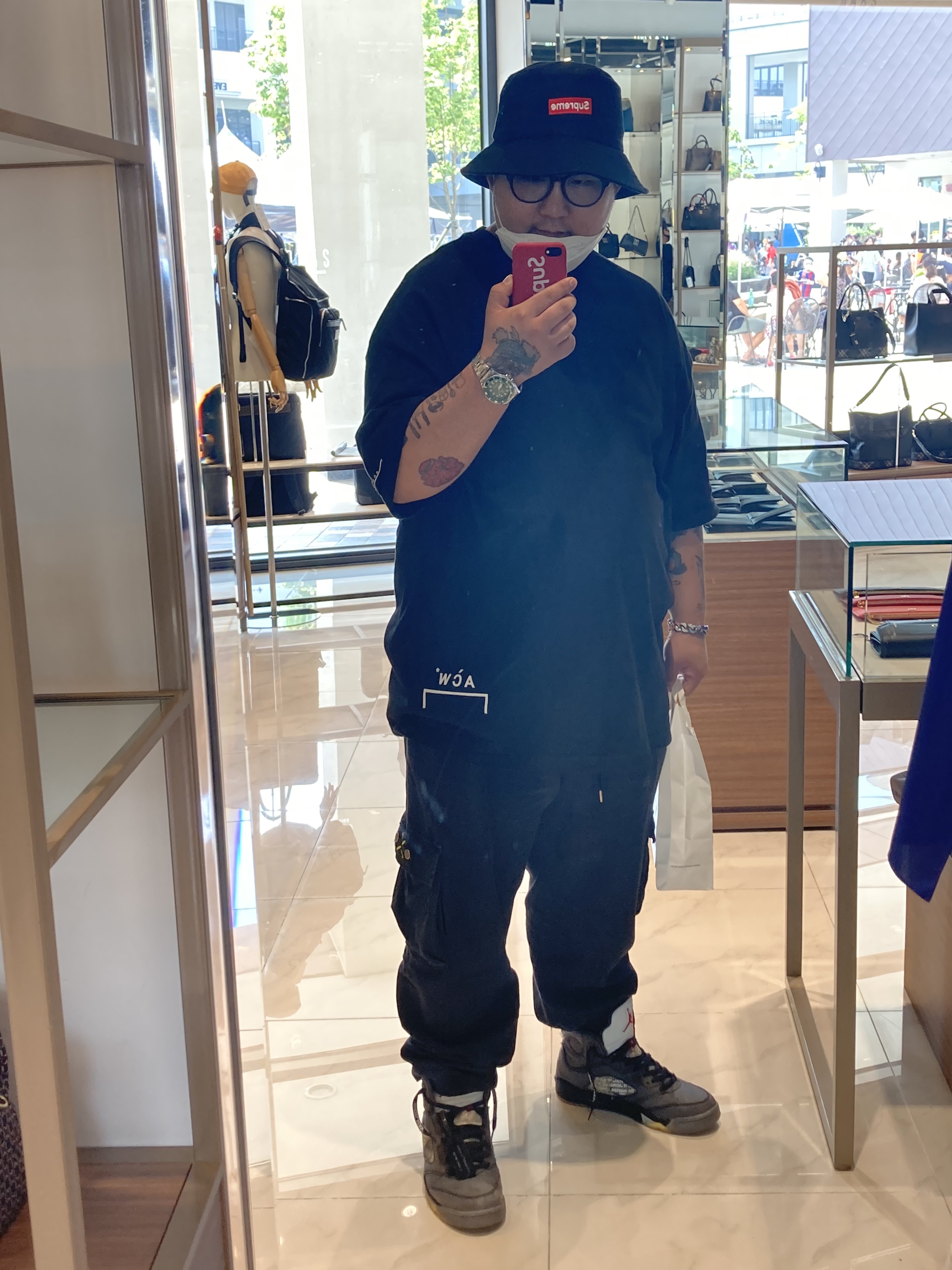 Jordan 5 x Off-White Retro SP Black Muslin 착용 스타일
