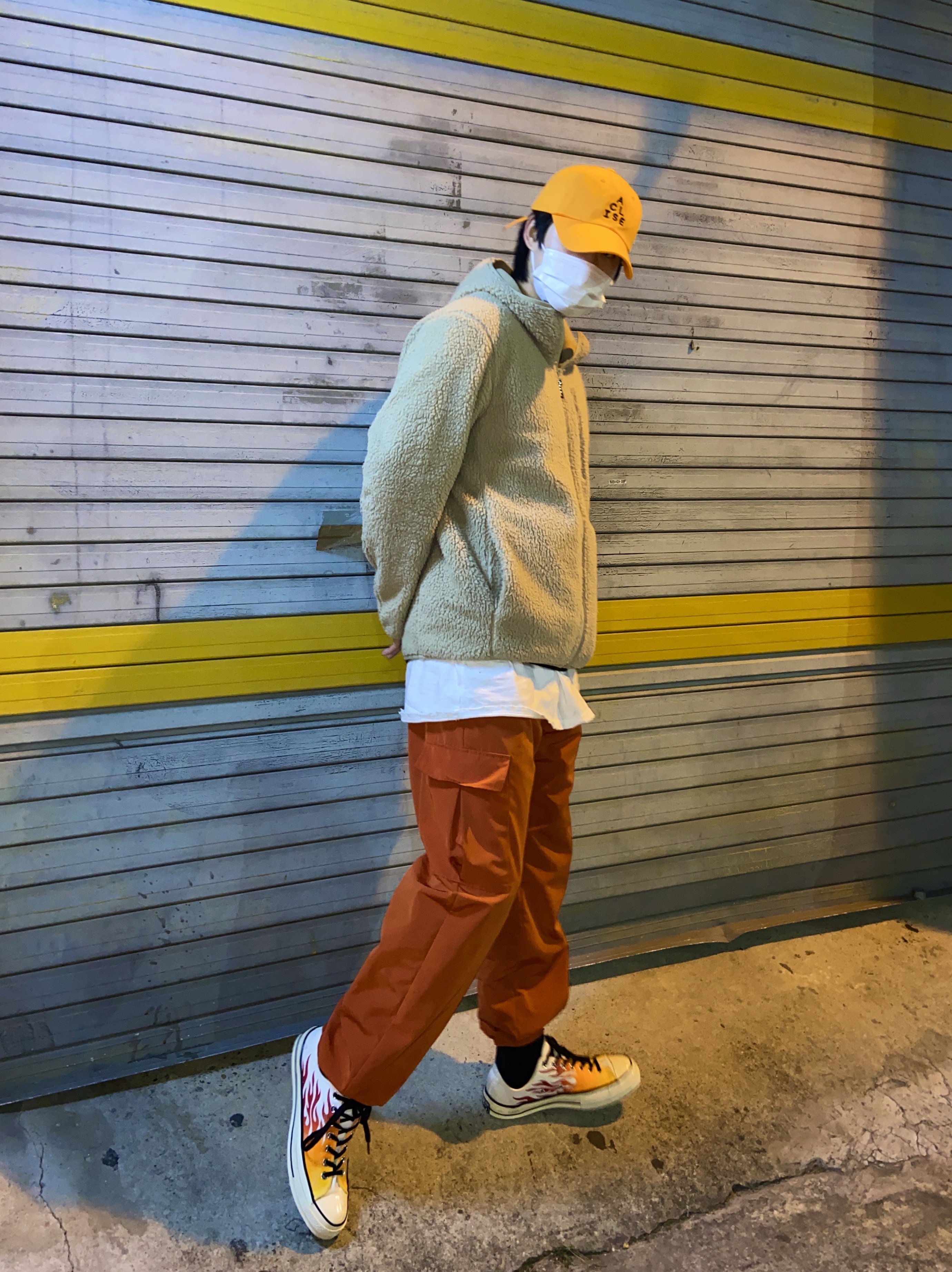 Converse Chuck 70 Ox Archive Print Flames White 착용 스타일