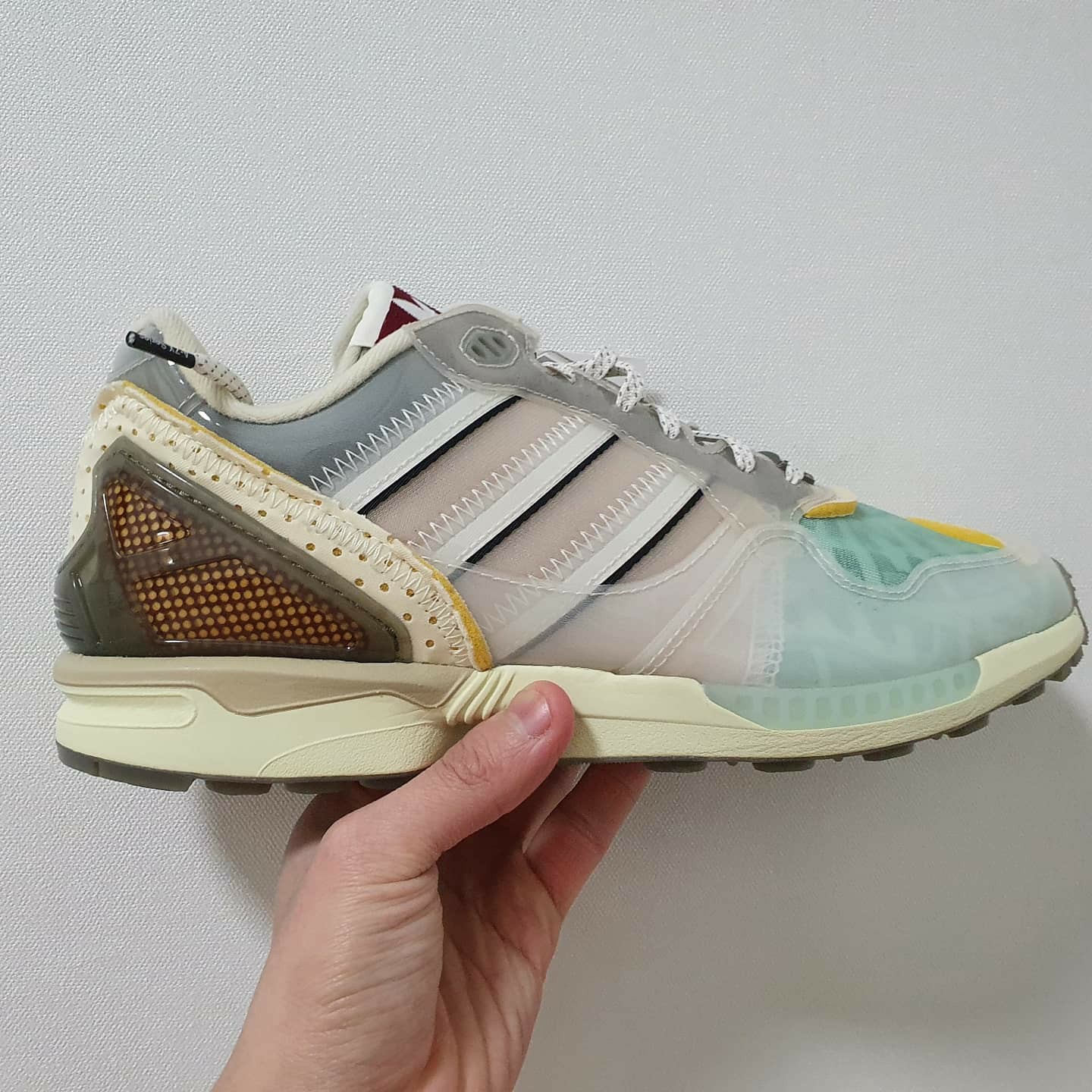 Adidas ZX 6000 Inside Out 착용 스타일 - 2