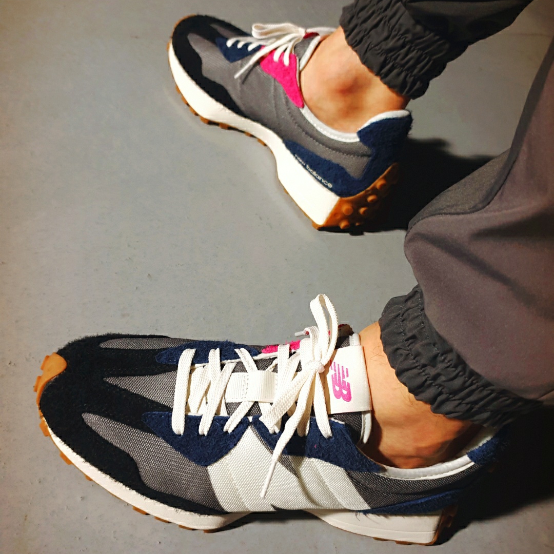 New Balance 327 Castlerock 착용 스타일 - 3