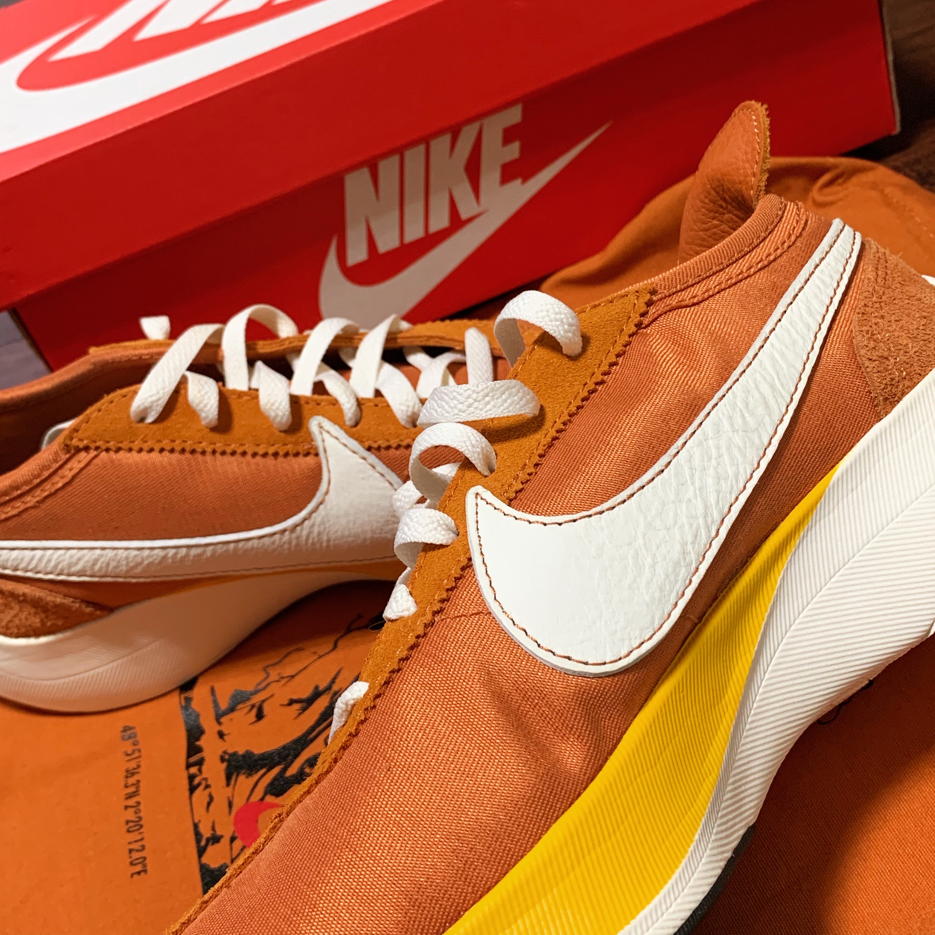 Nike Moon Racer Monarch 착용 스타일