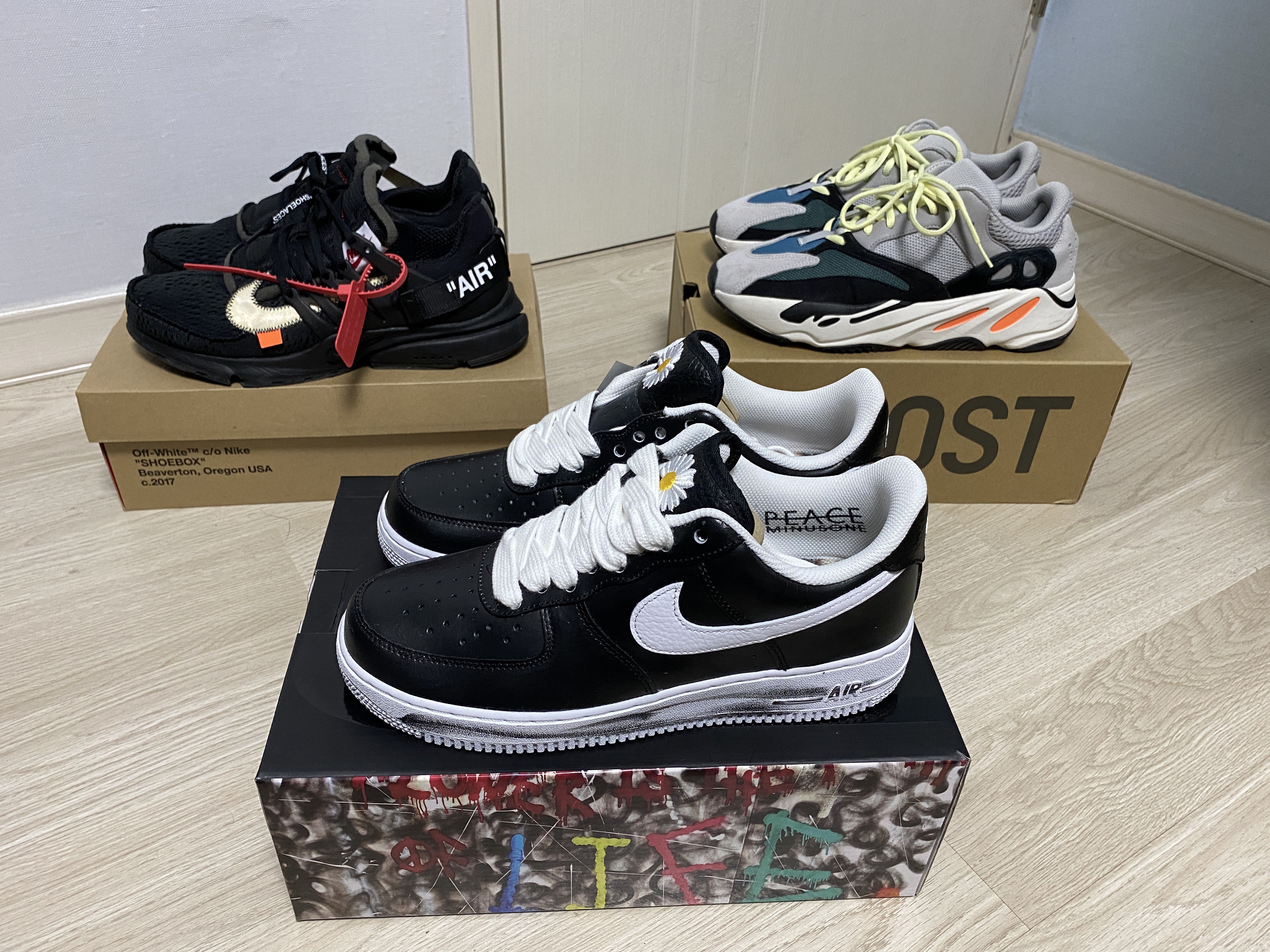 Nike x Peaceminusone Air Force 1 Low Para-Noise, Nike x Off-White Air Presto Black 착용 스타일