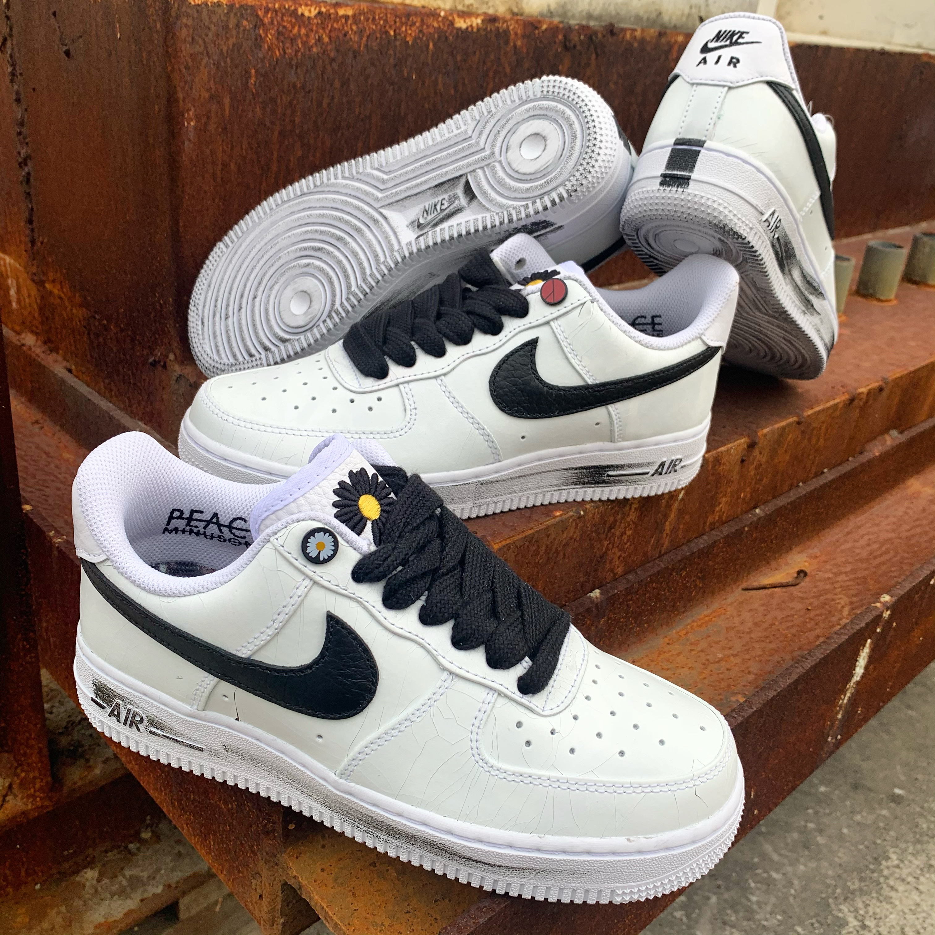 Nike x Peaceminusone Air Force 1 Low Para-Noise 2.0 착용 스타일