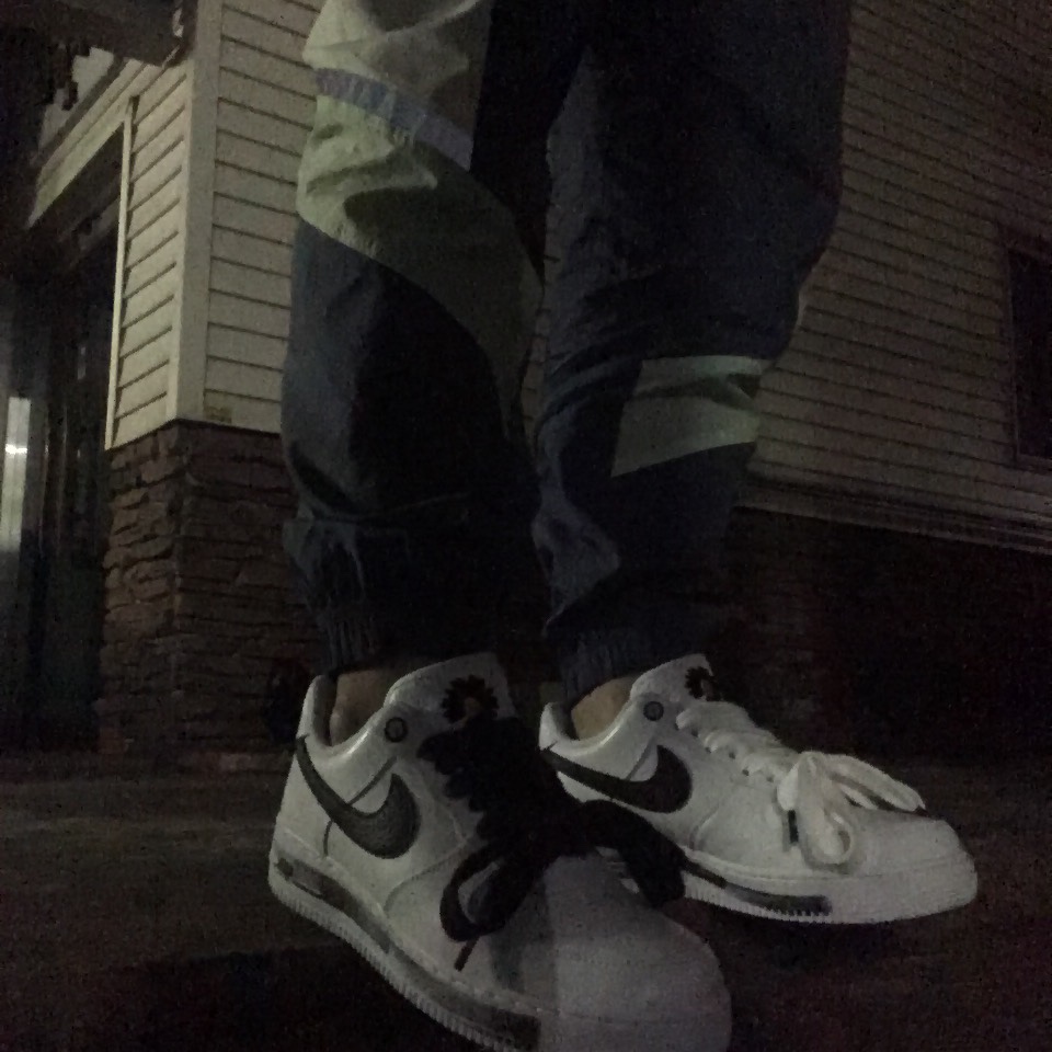 Nike x Peaceminusone Air Force 1 Low Para-Noise 2.0 착용 스타일