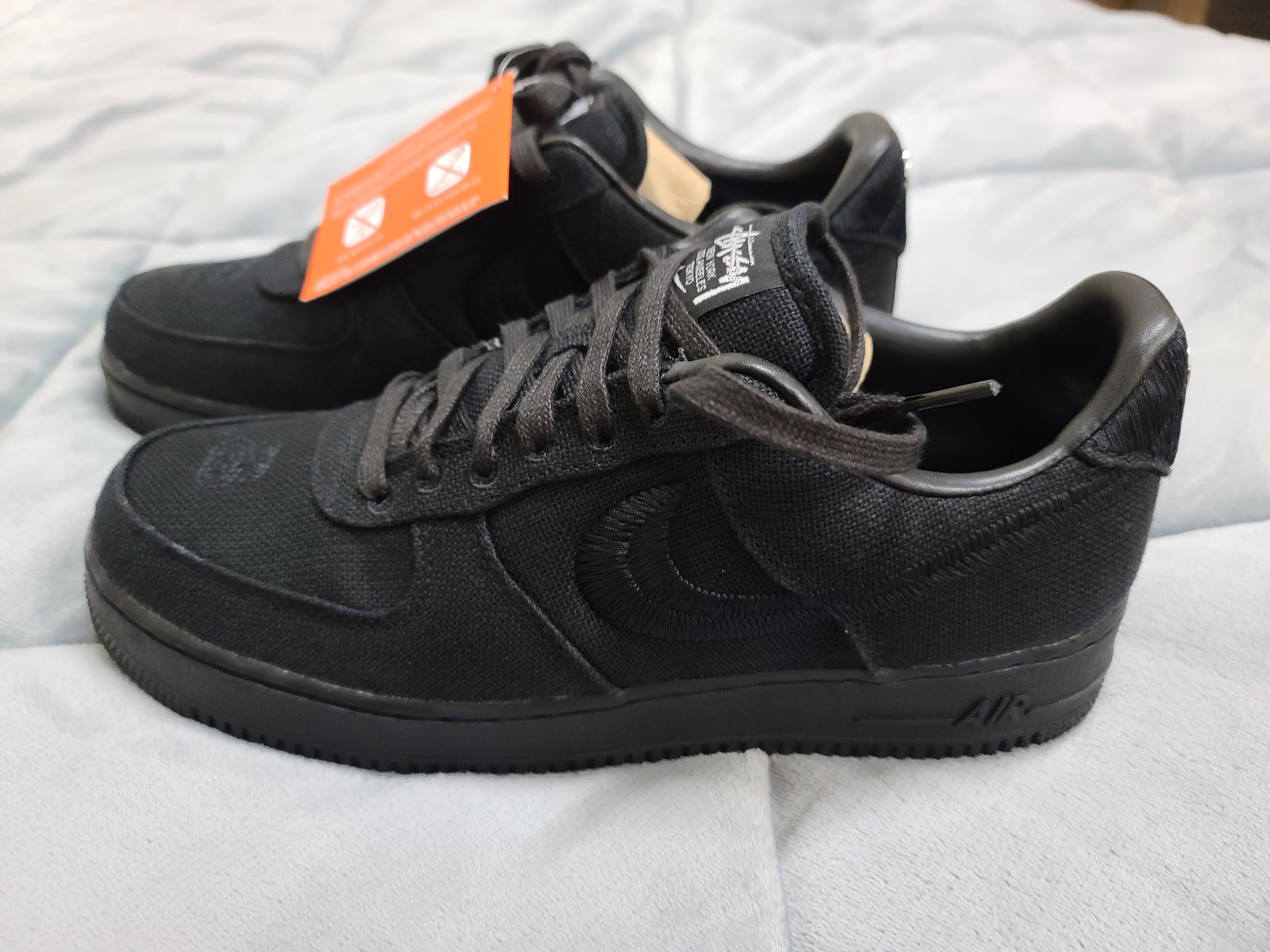 Nike x Stussy Air Force 1 Low Triple Black 착용 스타일
