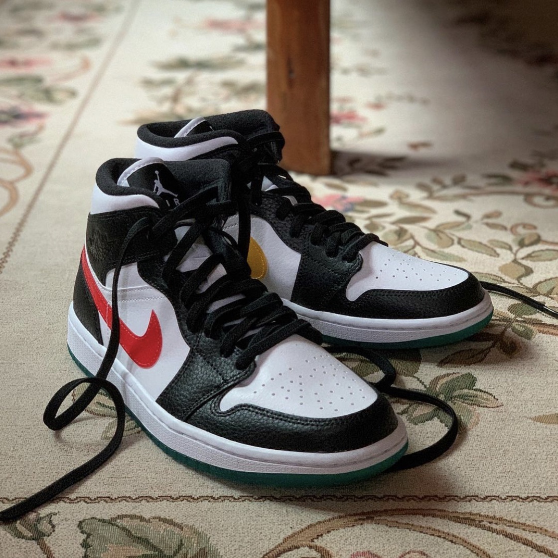 (W) Jordan 1 Mid Alternate Swooshes 착용 스타일