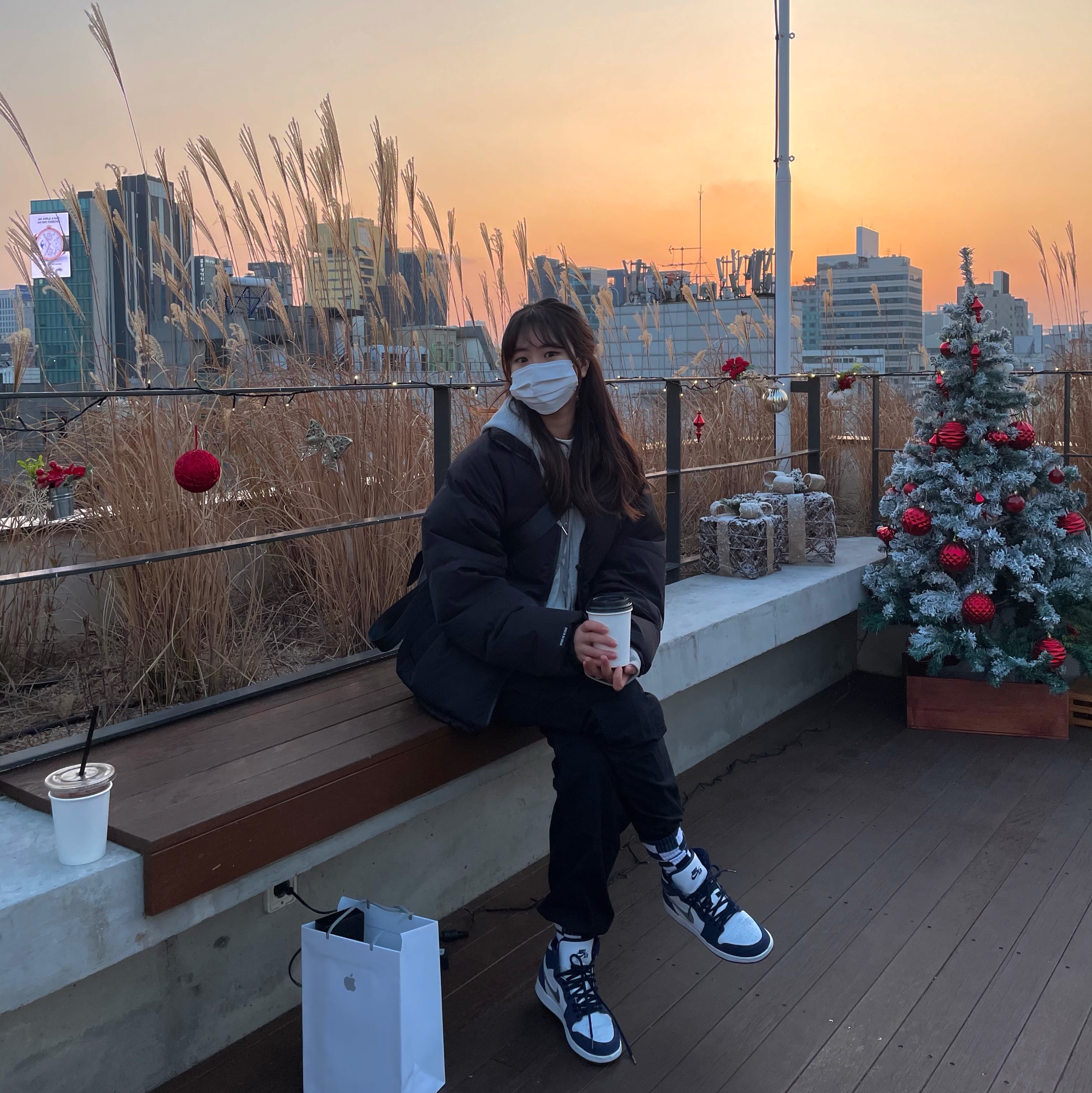 Jordan 1 Retro High OG CO.JP Midnight Navy 착용 스타일