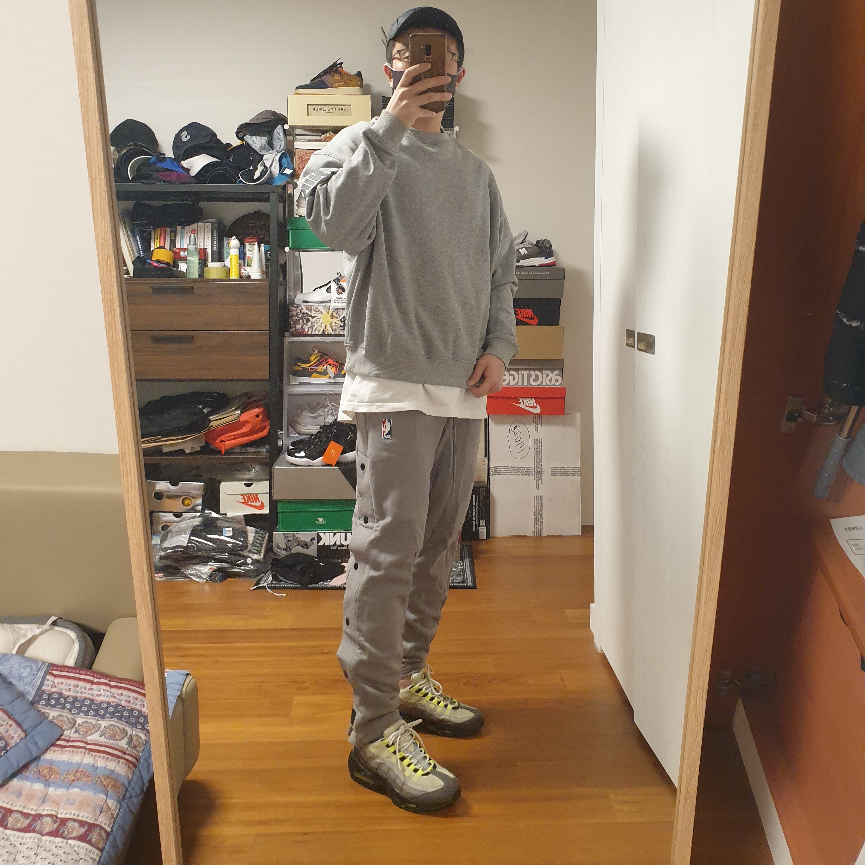 Nike Air Max 95 OG Neon Yellow 2020 착용 스타일 - 1