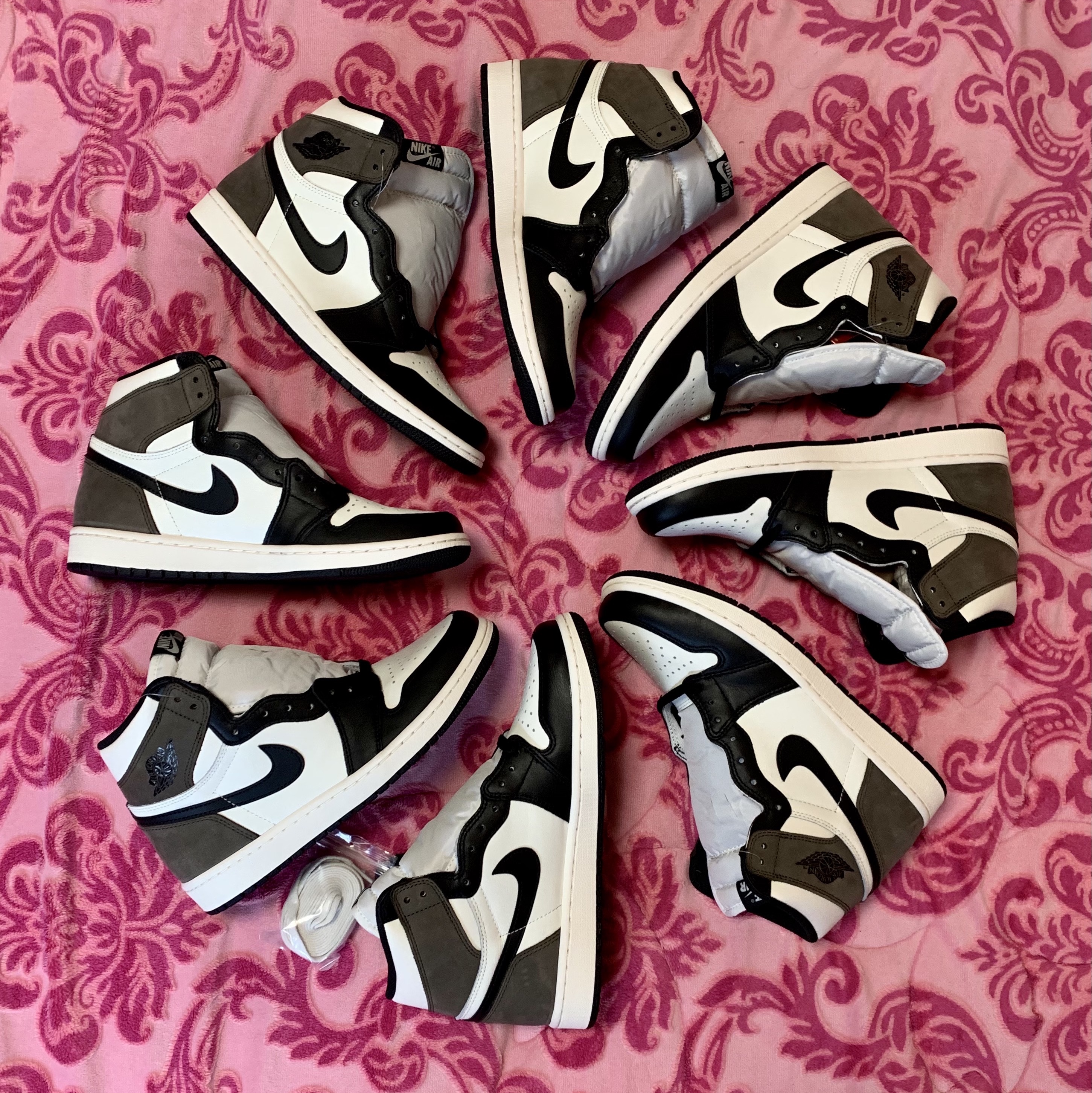 Jordan 1 Retro High OG Black Mocha 착용 스타일 - 1