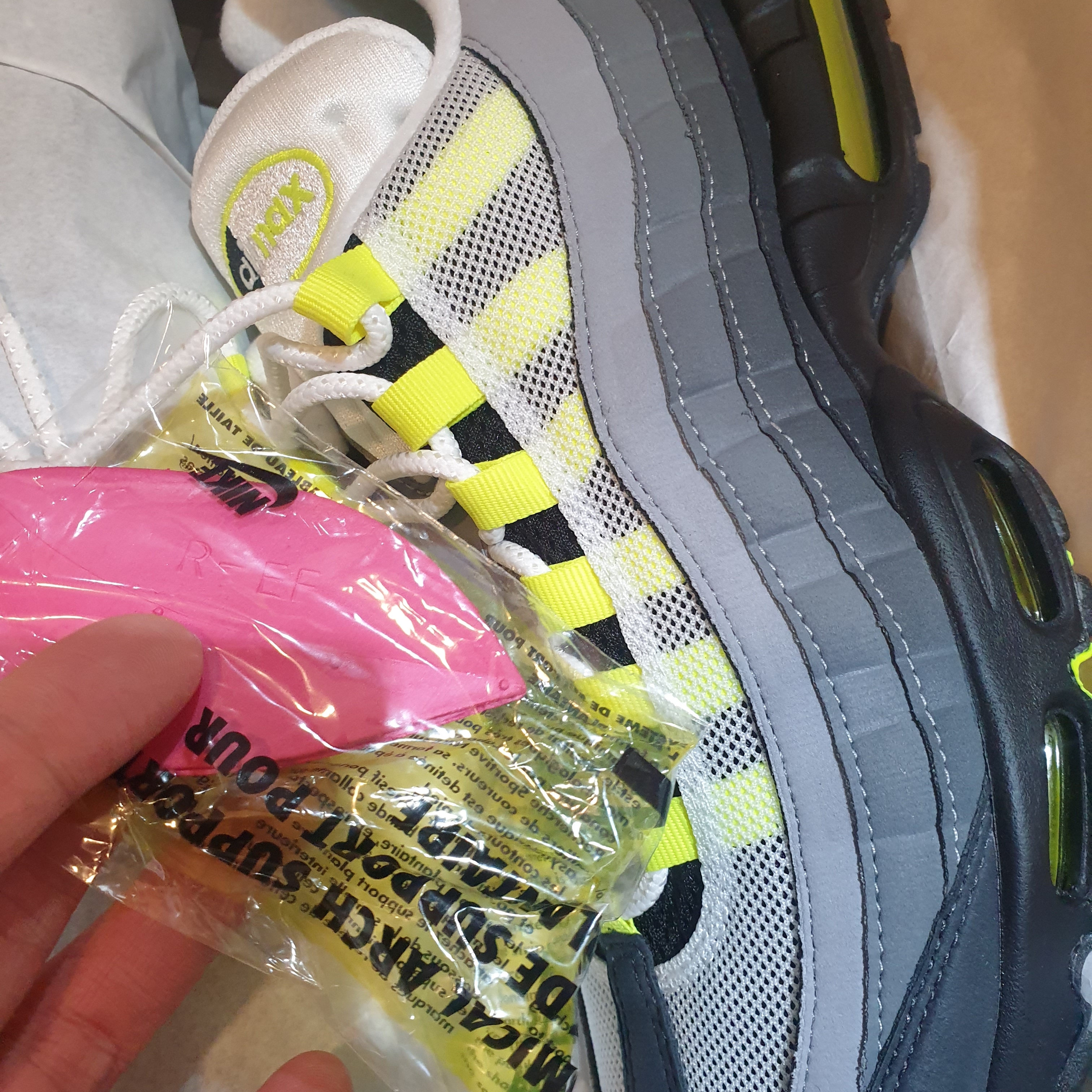 Nike Air Max 95 OG Neon Yellow 2020 착용 스타일
