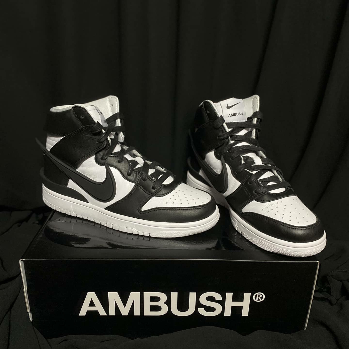 Nike x Ambush Dunk High Black 착용 스타일 - 2