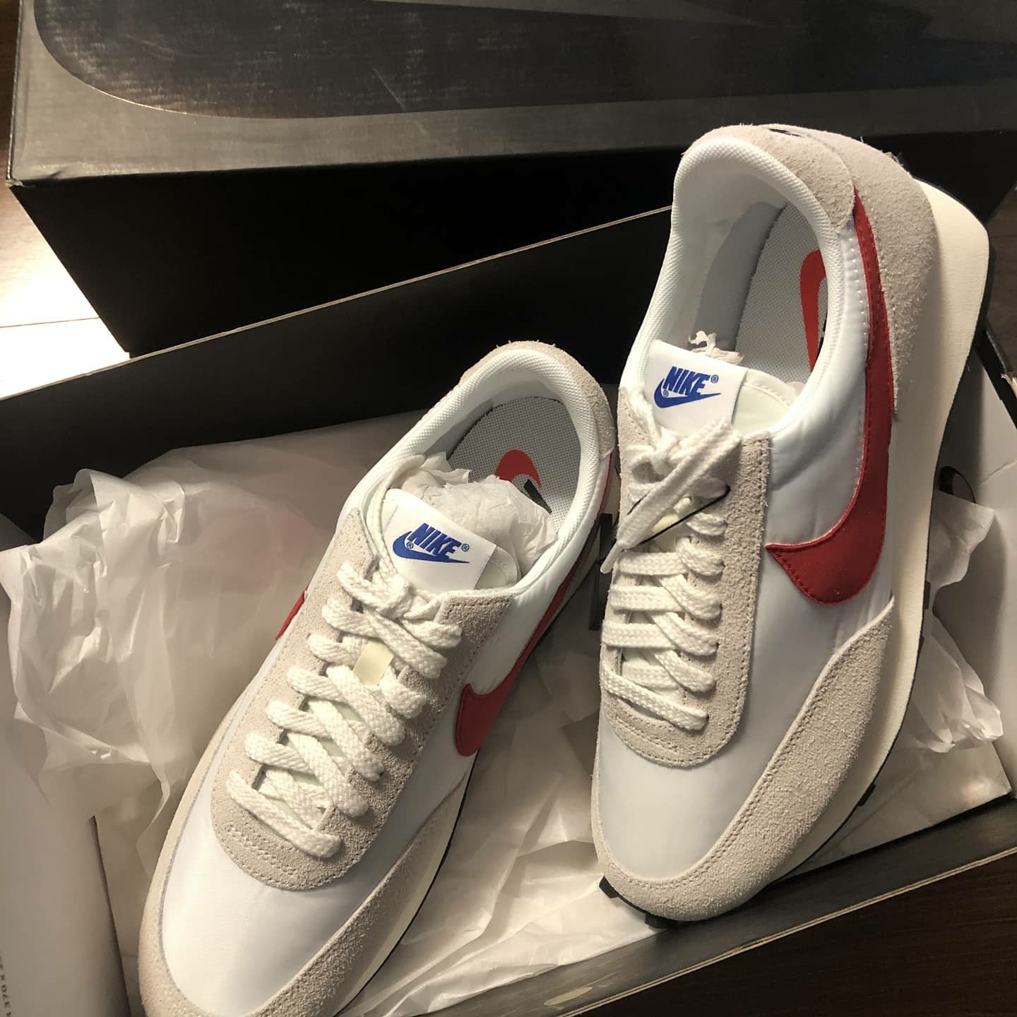 Nike Daybreak SP White University Red 착용 스타일