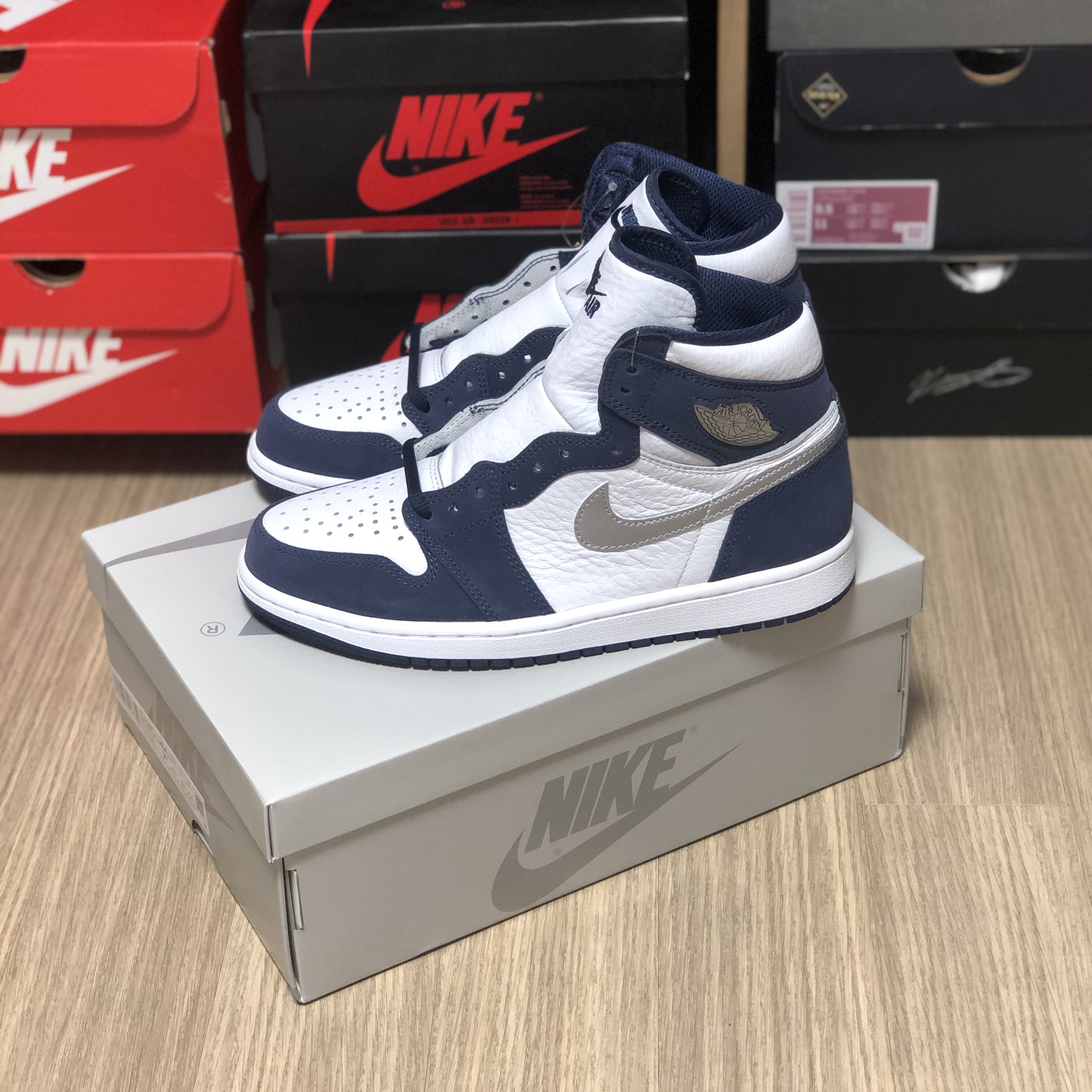 Jordan 1 Retro High OG CO.JP Midnight Navy 착용 스타일 - 1