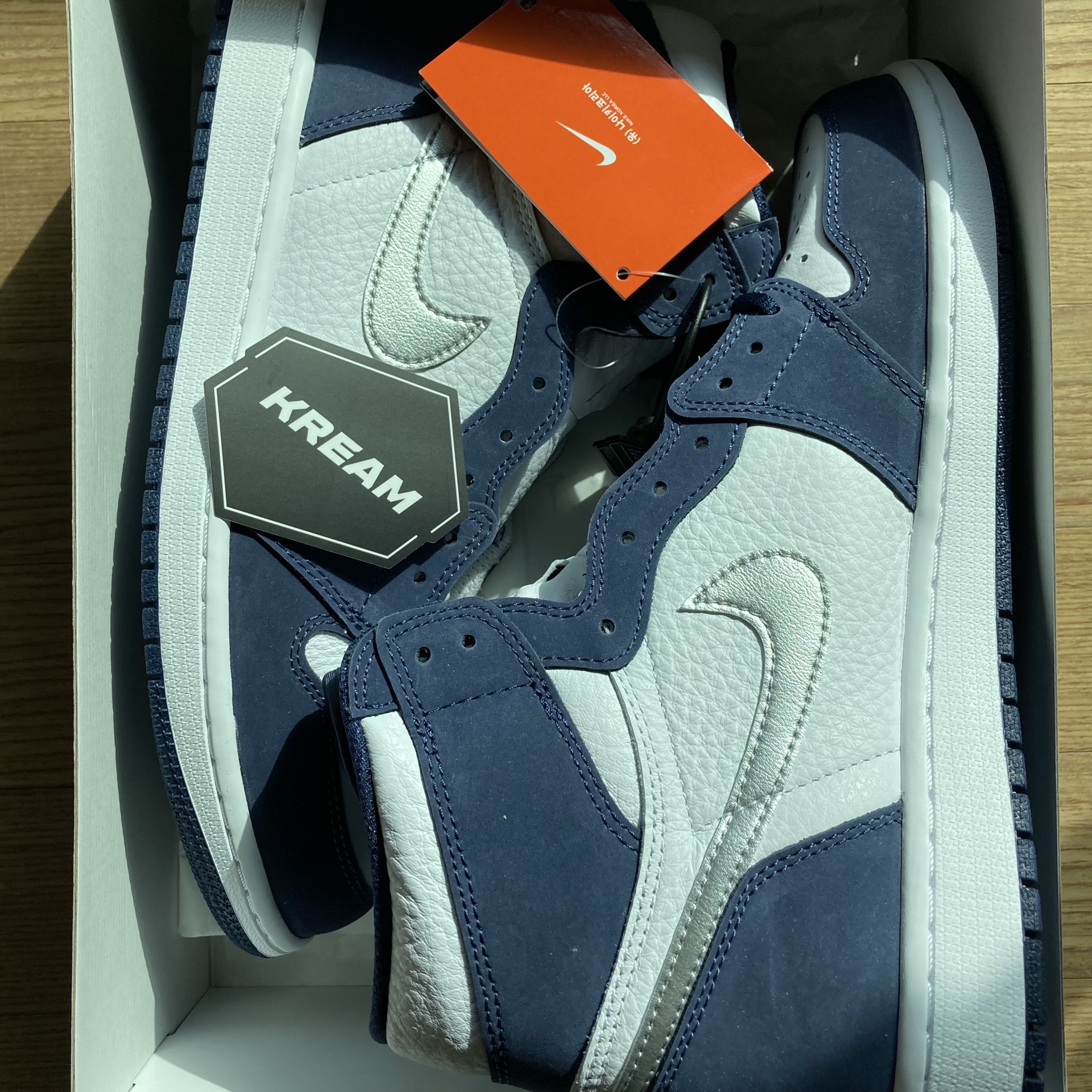 Jordan 1 Retro High OG CO.JP Midnight Navy 착용 스타일 - 1
