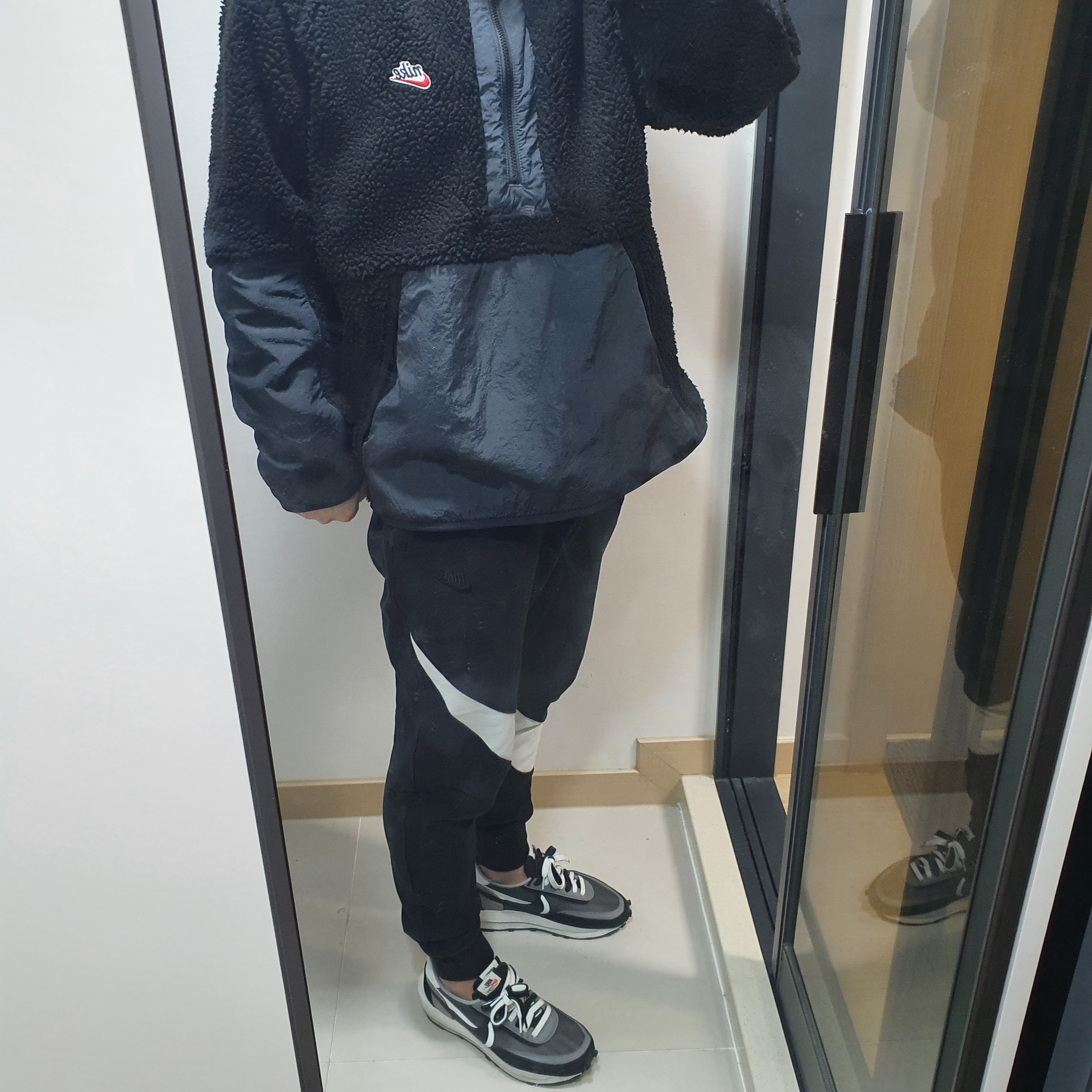 Nike x Sacai LDWaffle Black 착용 스타일