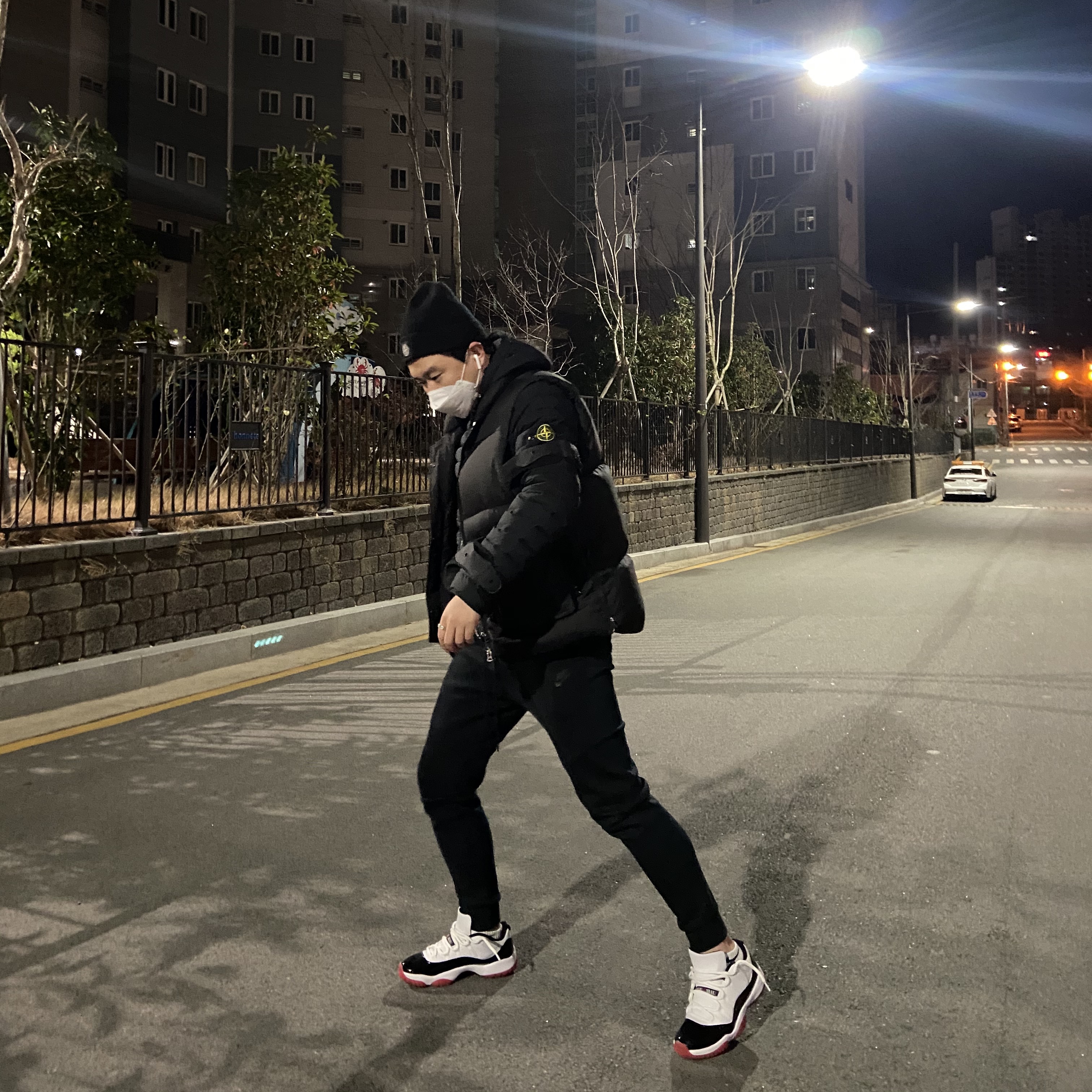 Jordan 11 Retro Low Concord Bred 착용 스타일