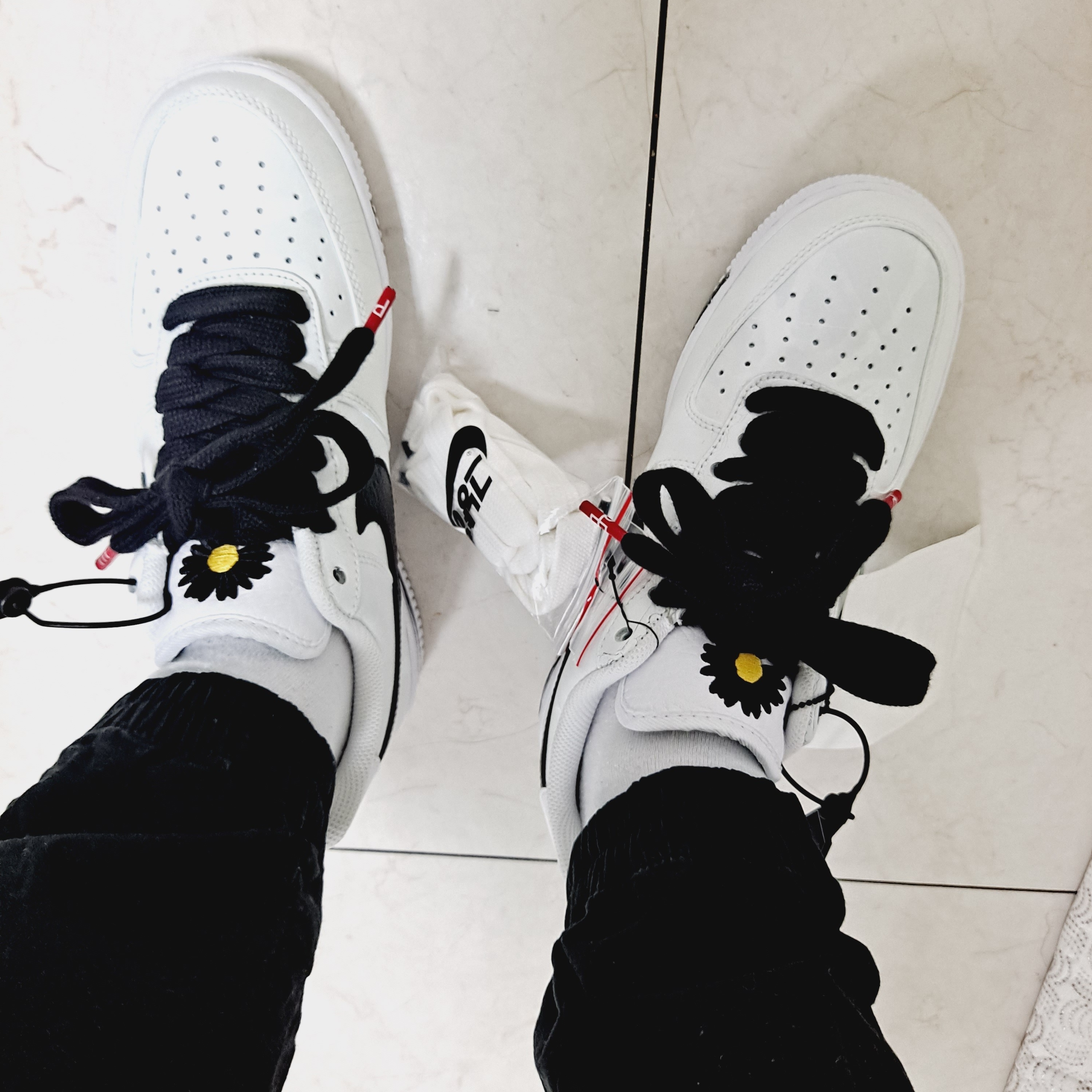 Nike x Peaceminusone Air Force 1 Low Para-Noise 2.0 착용 스타일 - 2