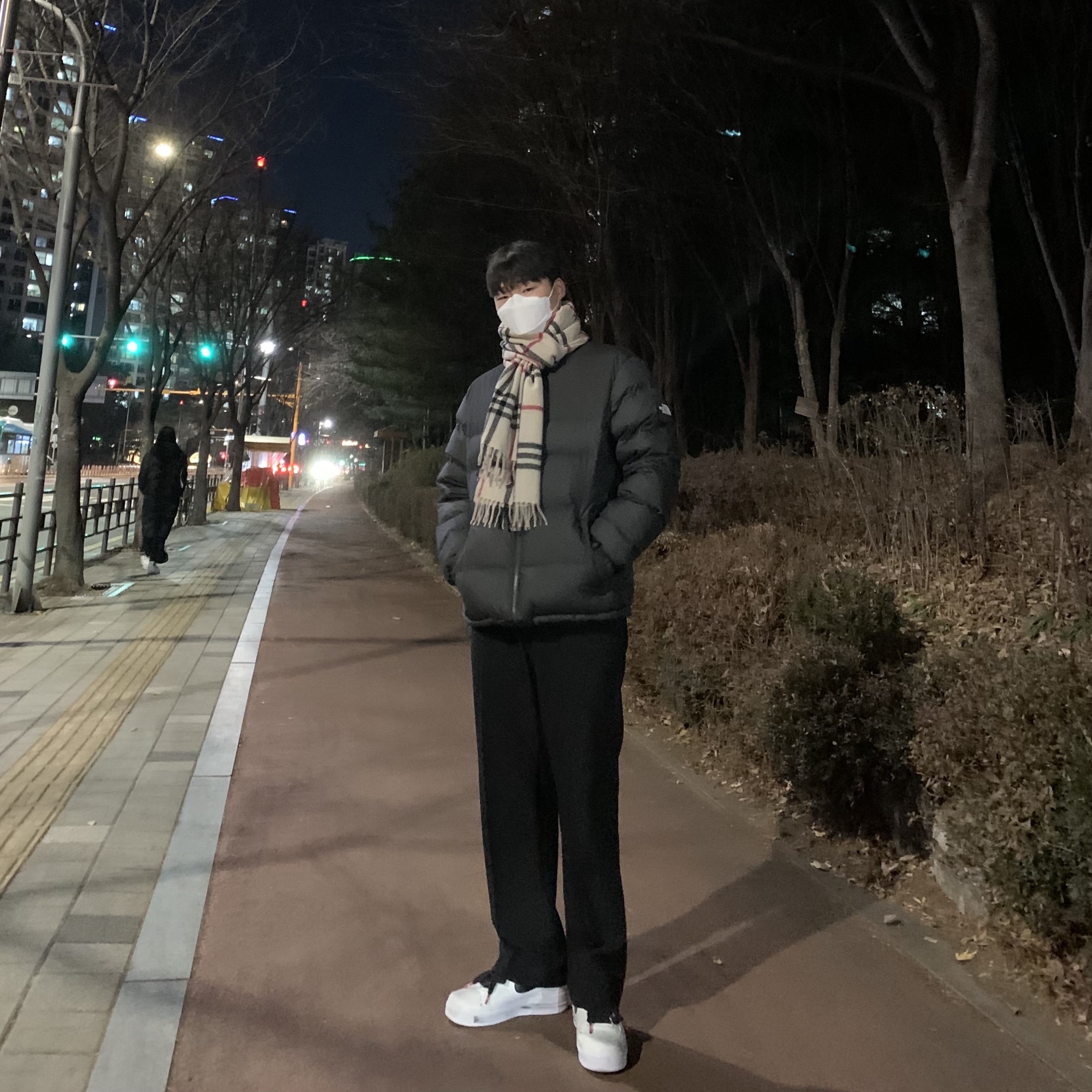 Nike x Peaceminusone Air Force 1 Low Para-Noise 2.0 착용 스타일
